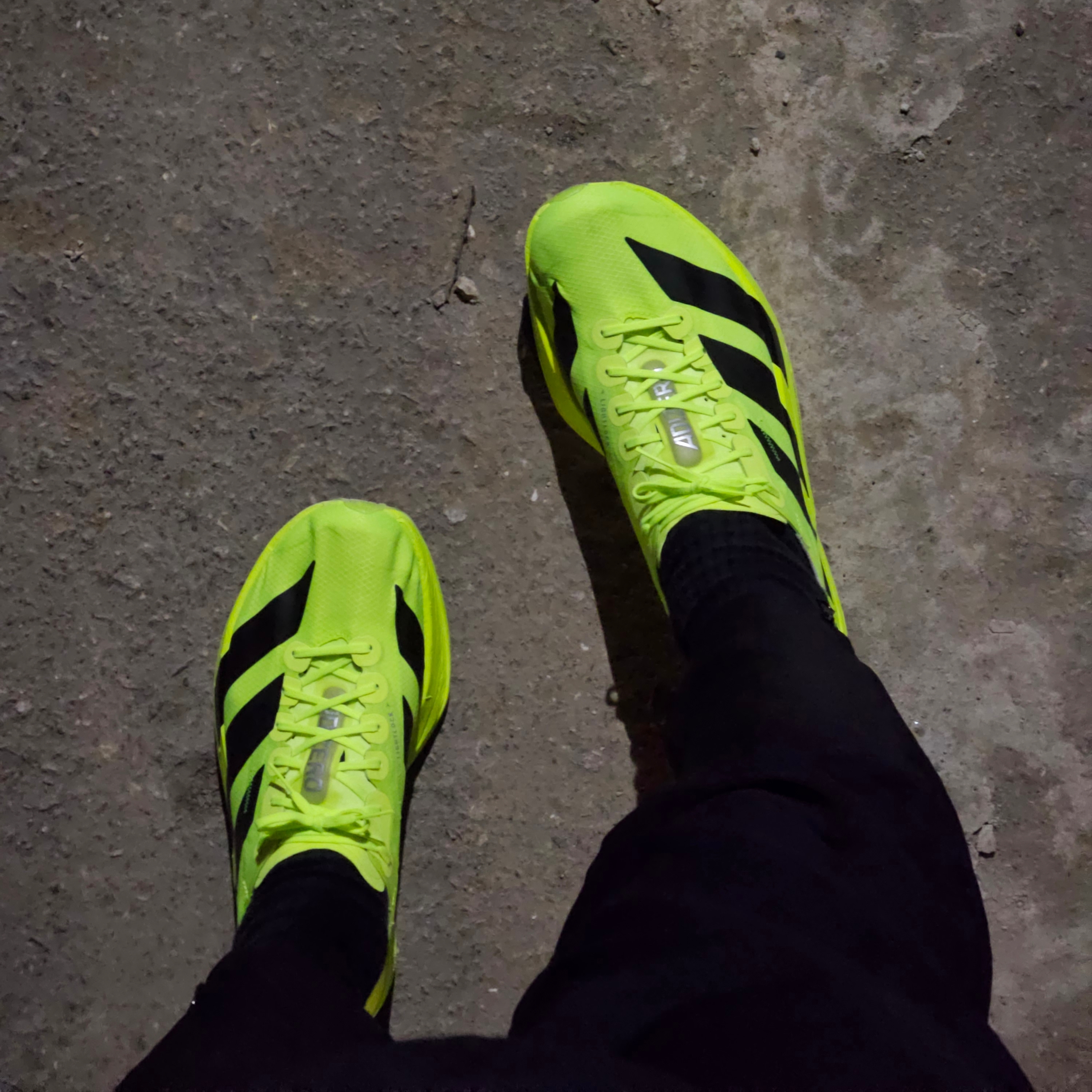 Adidas Adizero Adios Pro 4 Lucid Lemon Core Black 착용 스타일