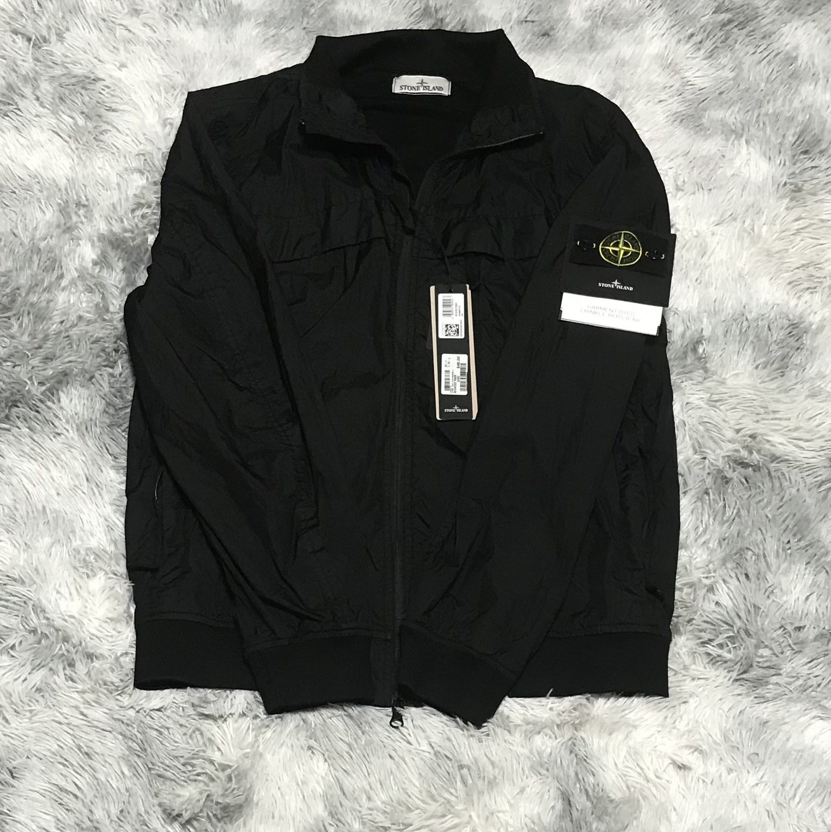 Stone Island 41022 Garment Dyed Crinkle Reps R-Ny Blouson Black - 24SS 착용 스타일 - 1