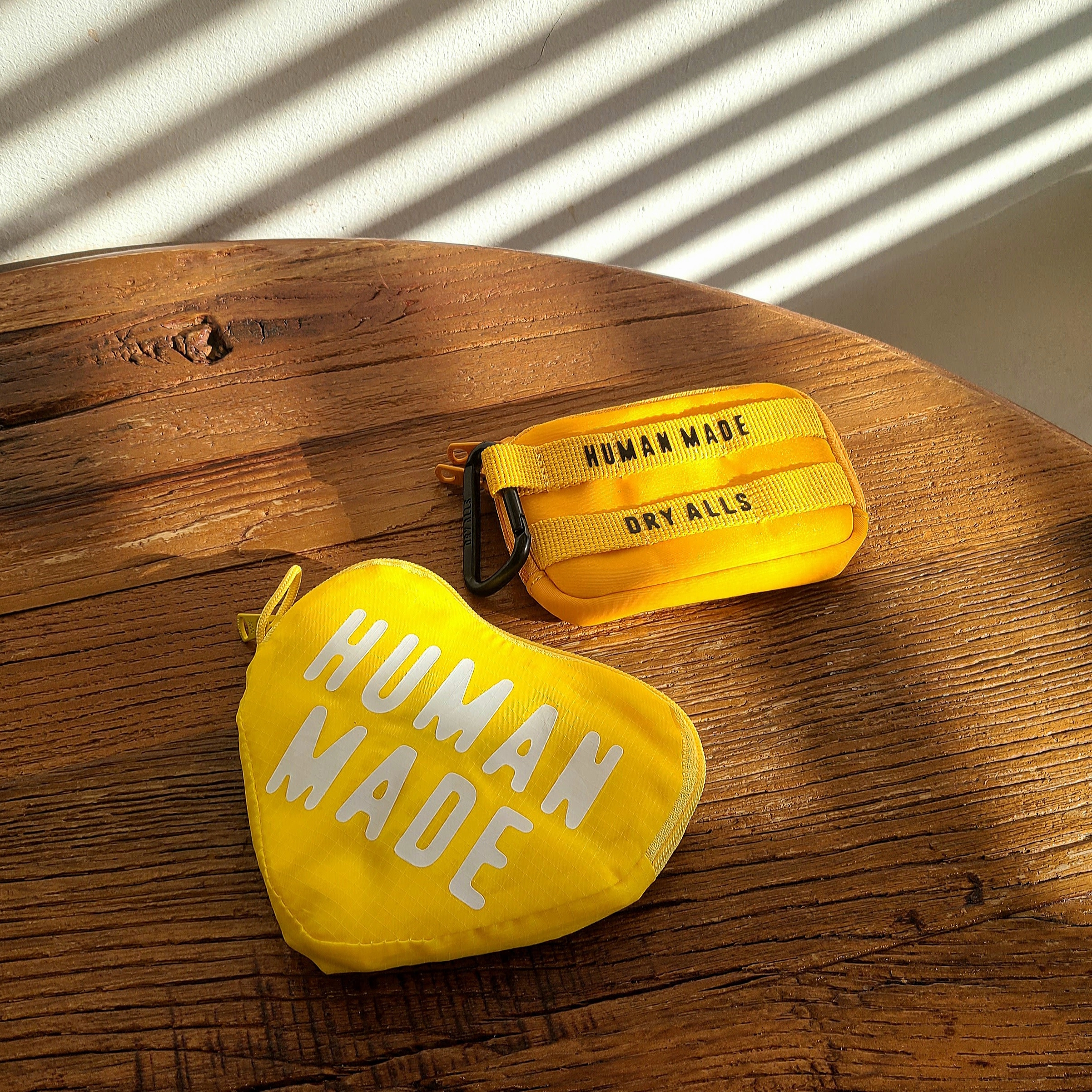 Human Made Military Card Case Yellow, Human Made Heart Shopping Bag Large Yellow 착용 스타일