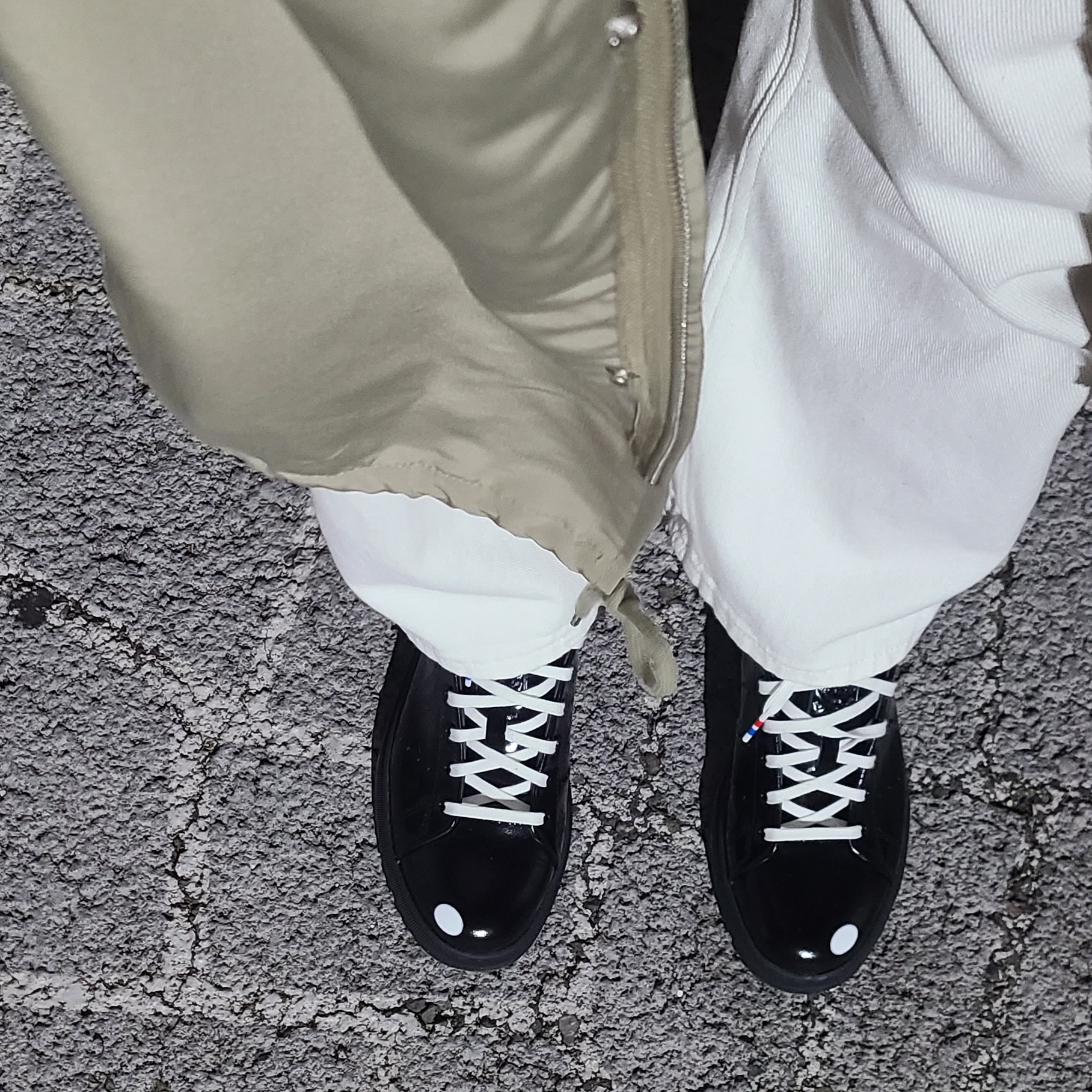 Adidas x Spongebob Stan Smith Freizeit Core Black 착용 스타일 - 1