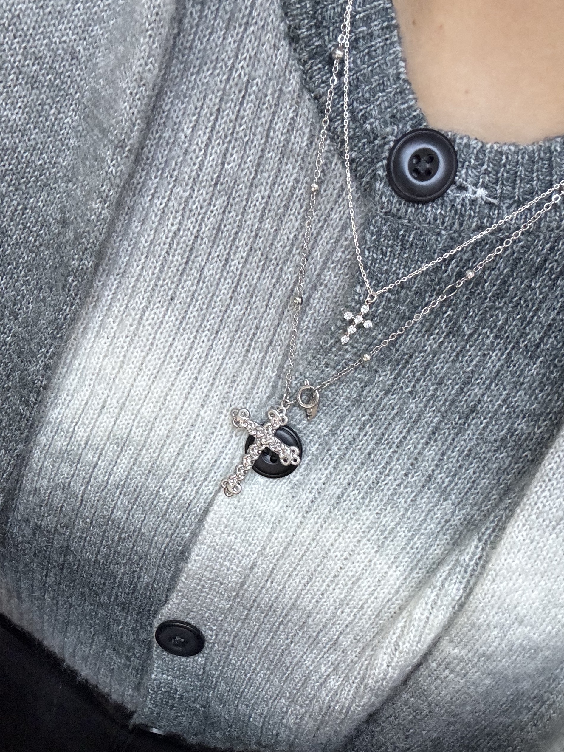 Sentiments No.473 Knot Cross Necklace Silver 착용 스타일 - 1