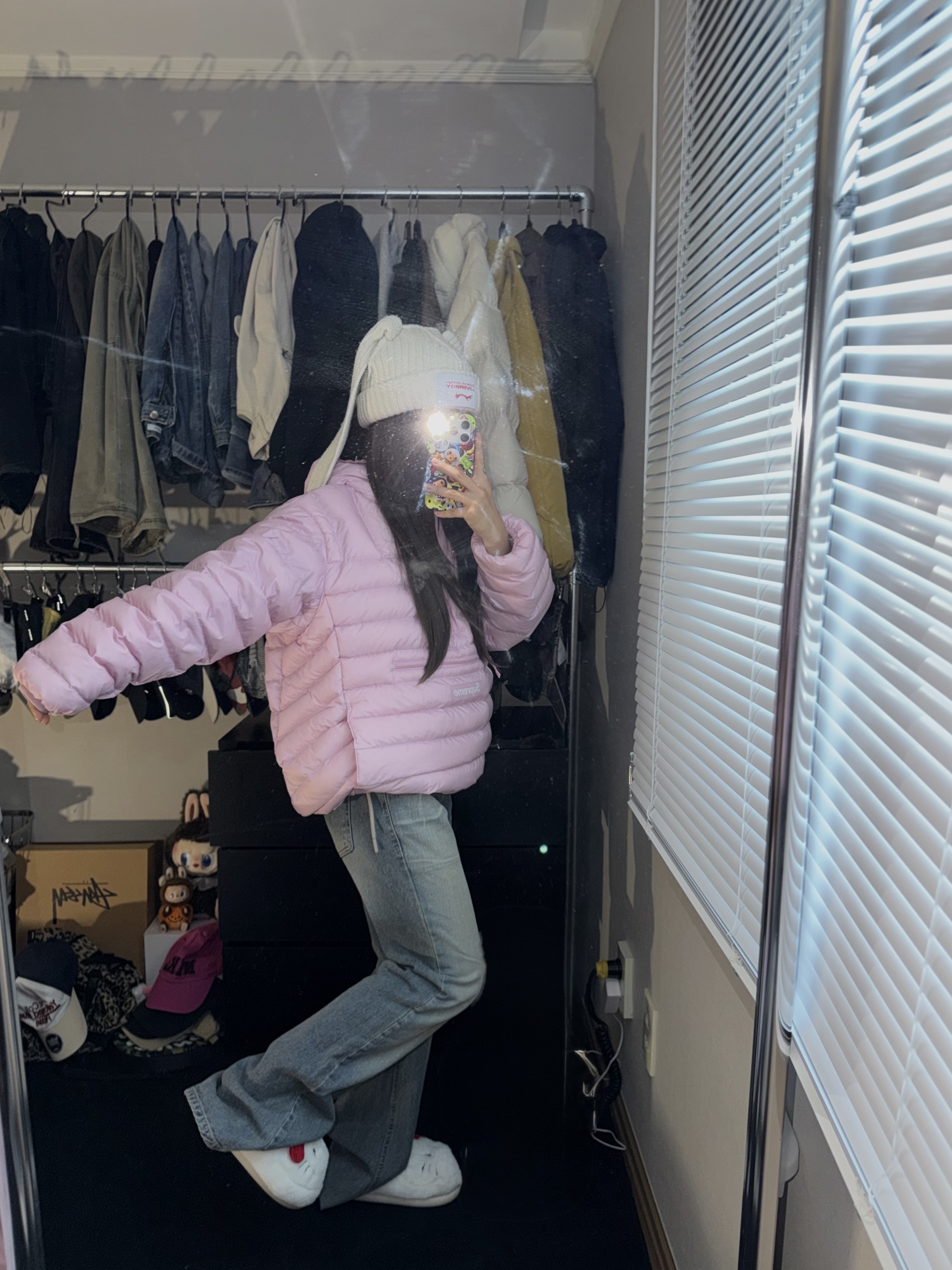 Supreme Micro Down Half Zip Hooded Pullover Light Pink - 25FW, Charles Jeffrey Loverboy Chunky Rabbit Beanie Ecru 착용 스타일