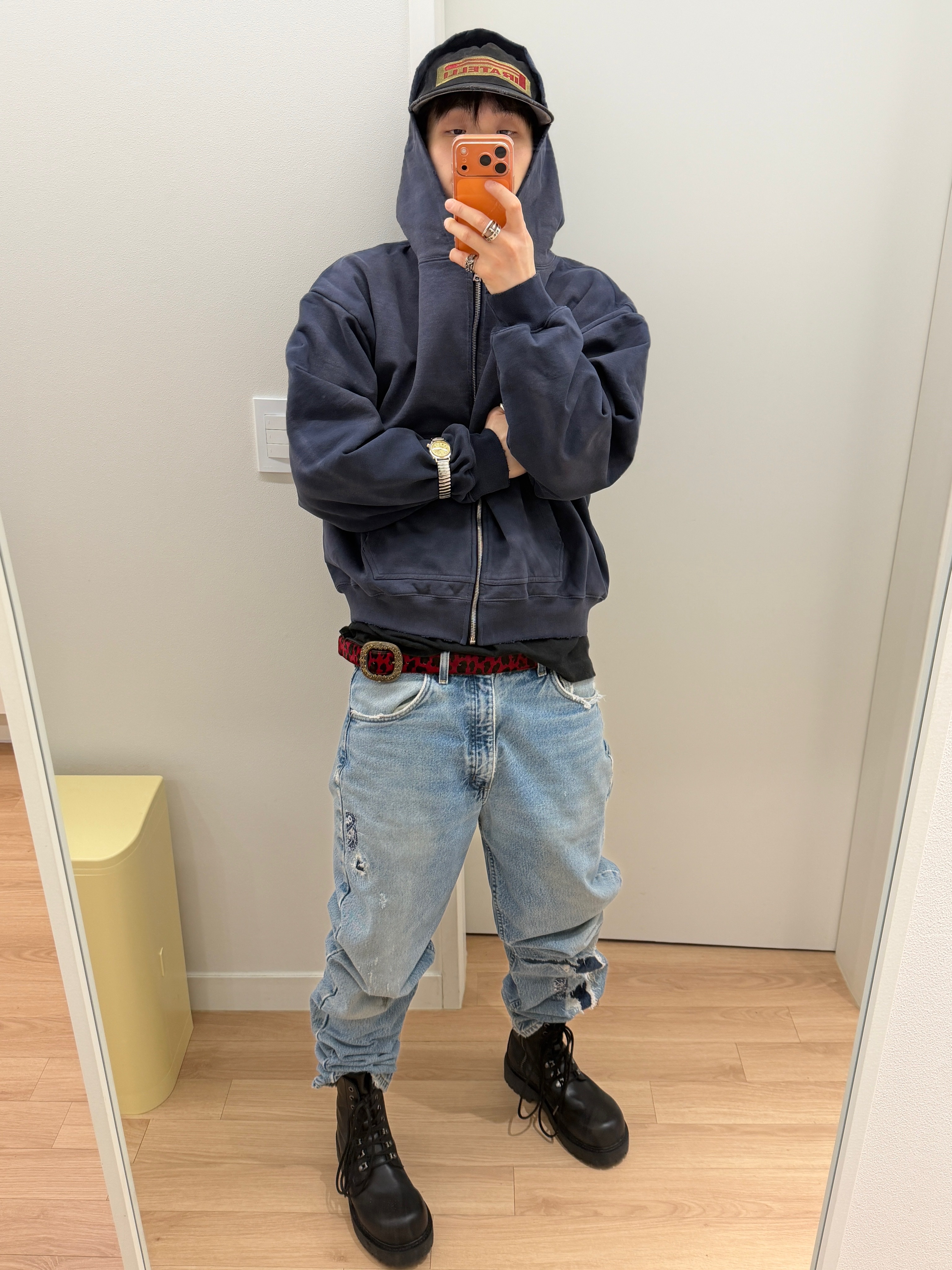 Rick Owens Geobasket Sneakers Black Milk, Undermycar A Palace Entwined with Grapevines Buckle Calf Hair Belt Leopard Red - 25SS 착용 스타일 - 7