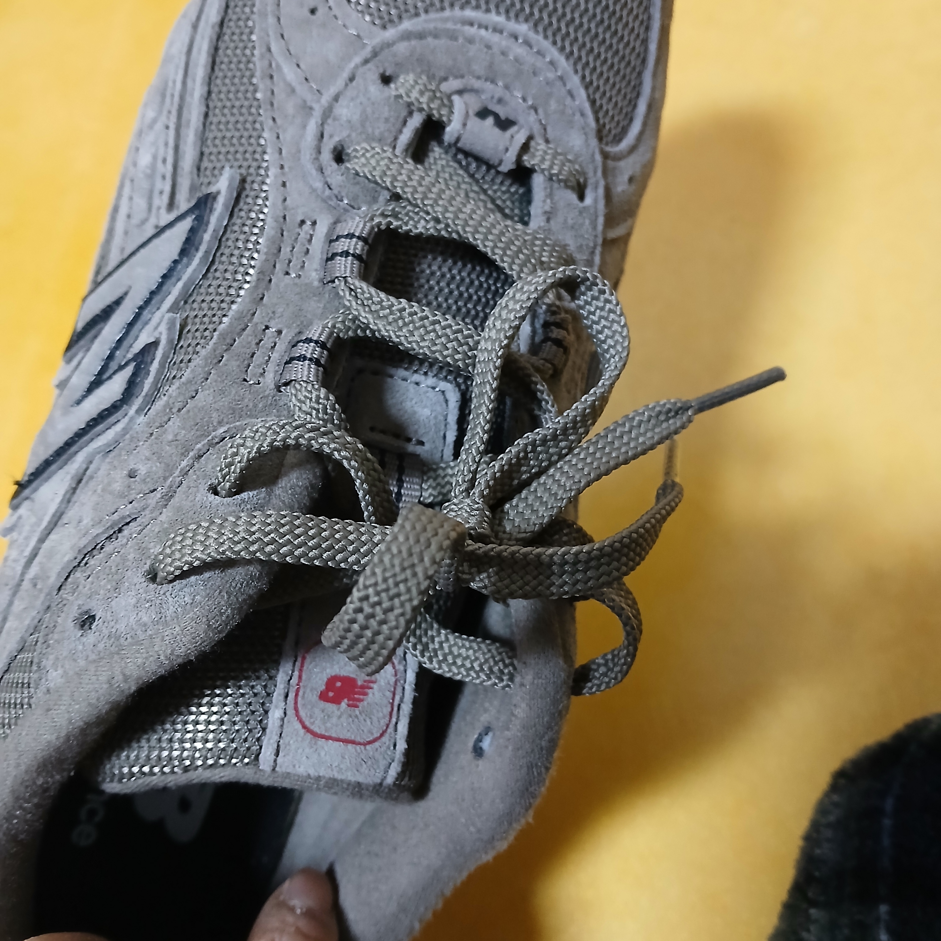 New Balance 204L Year of the Horse Thunder Brown Black 착용 스타일 - 1