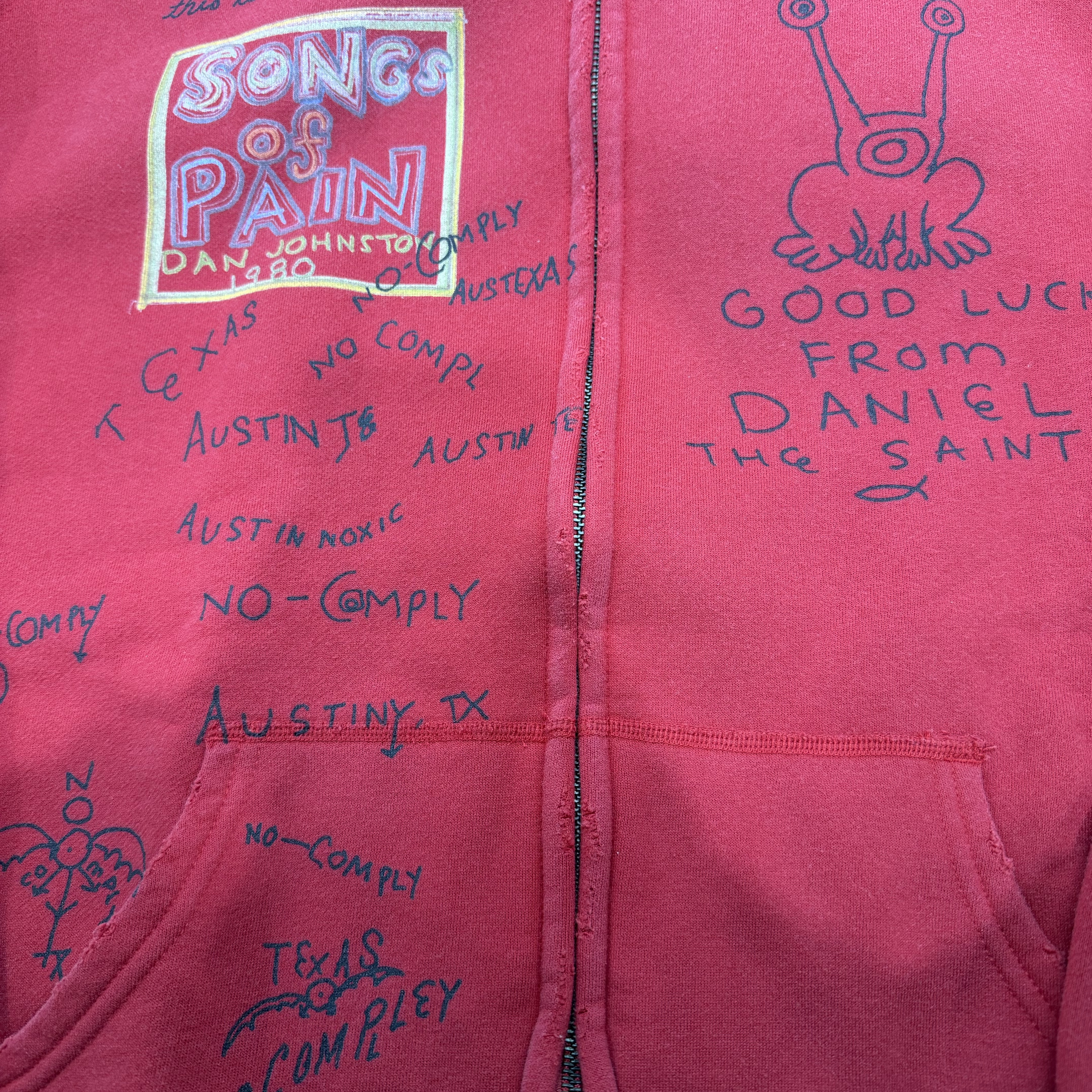 Thisisneverthat x Daniel Johnston Songs of Pain Faded Zip Up Hoodie Red 착용 스타일 - 1