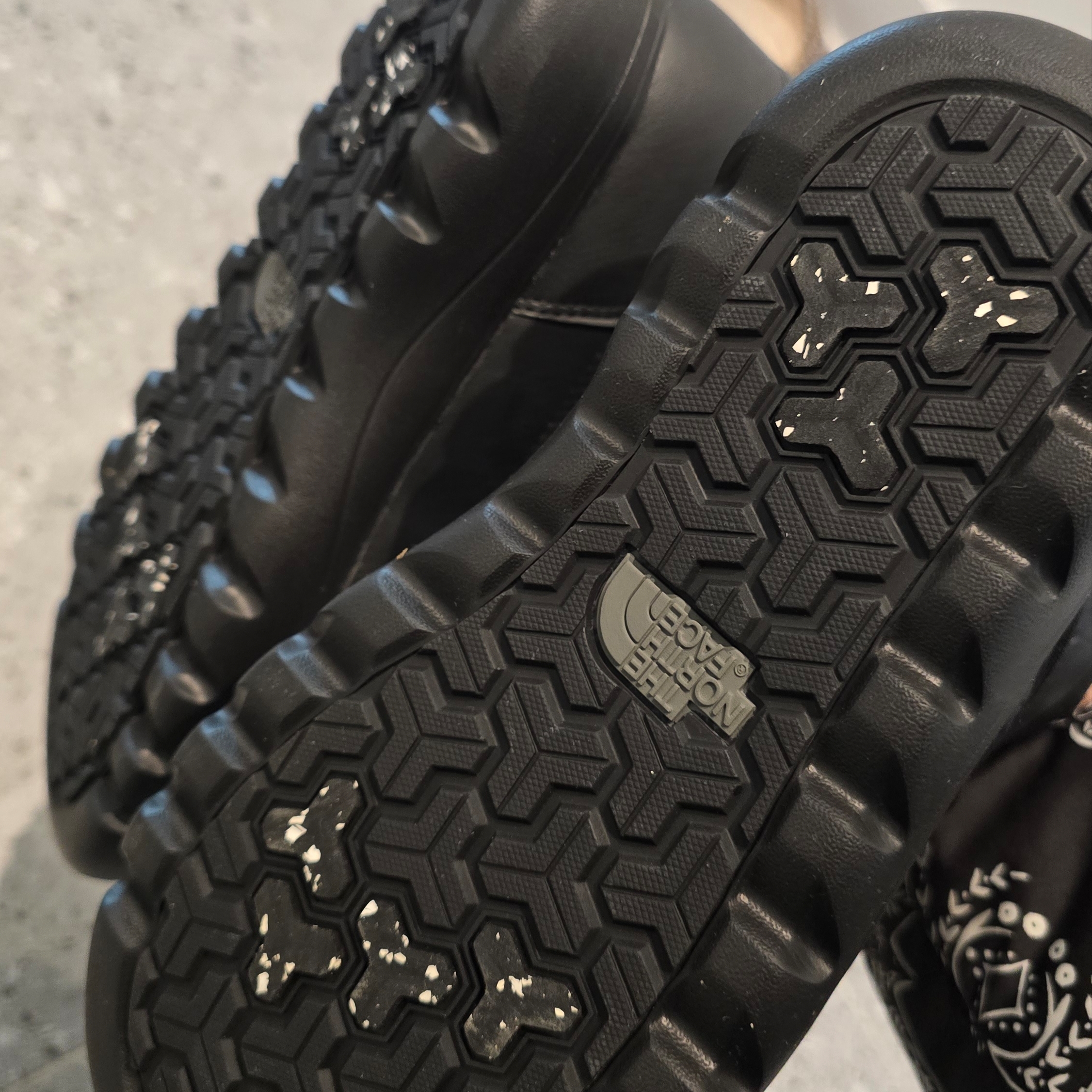 The North Face Borealis Short Boots Black - 25FW 착용 스타일 - 5