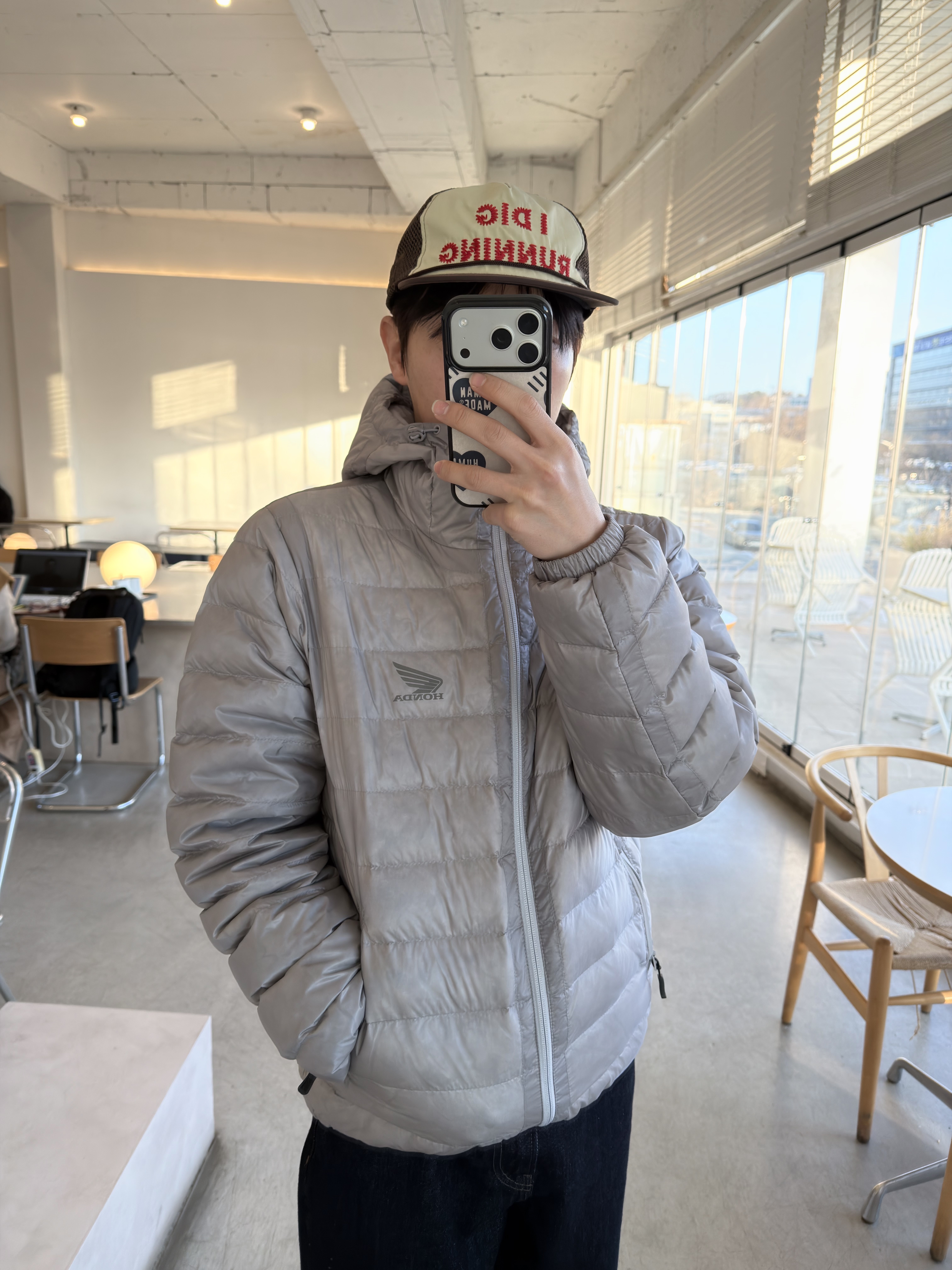 Alex Zono I Dig Running Trucker Hat OG Brown, Honda H-Tech Storm Shield Parka Light Gray 착용 스타일 - 2