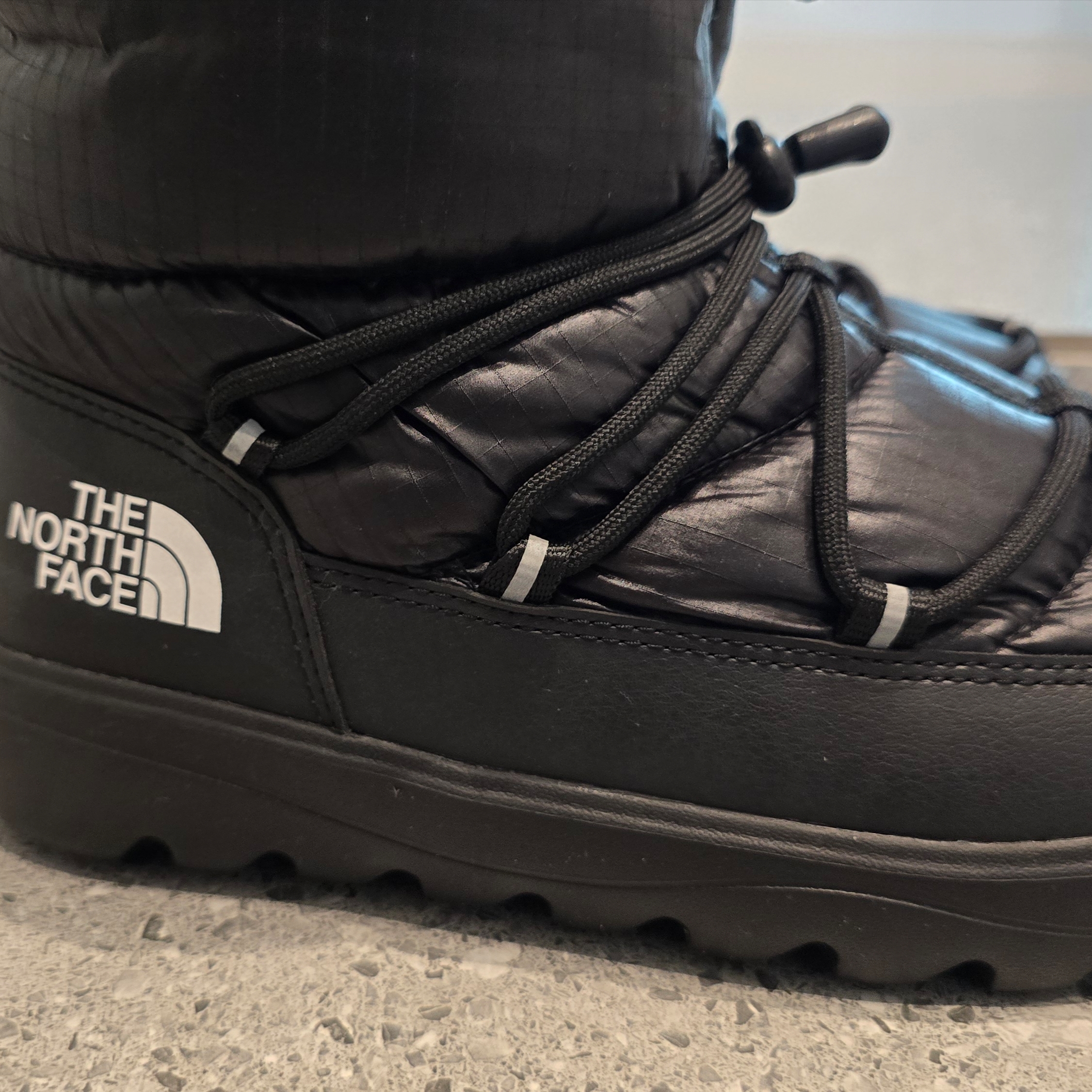 The North Face Borealis Short Boots Black - 25FW 착용 스타일 - 7