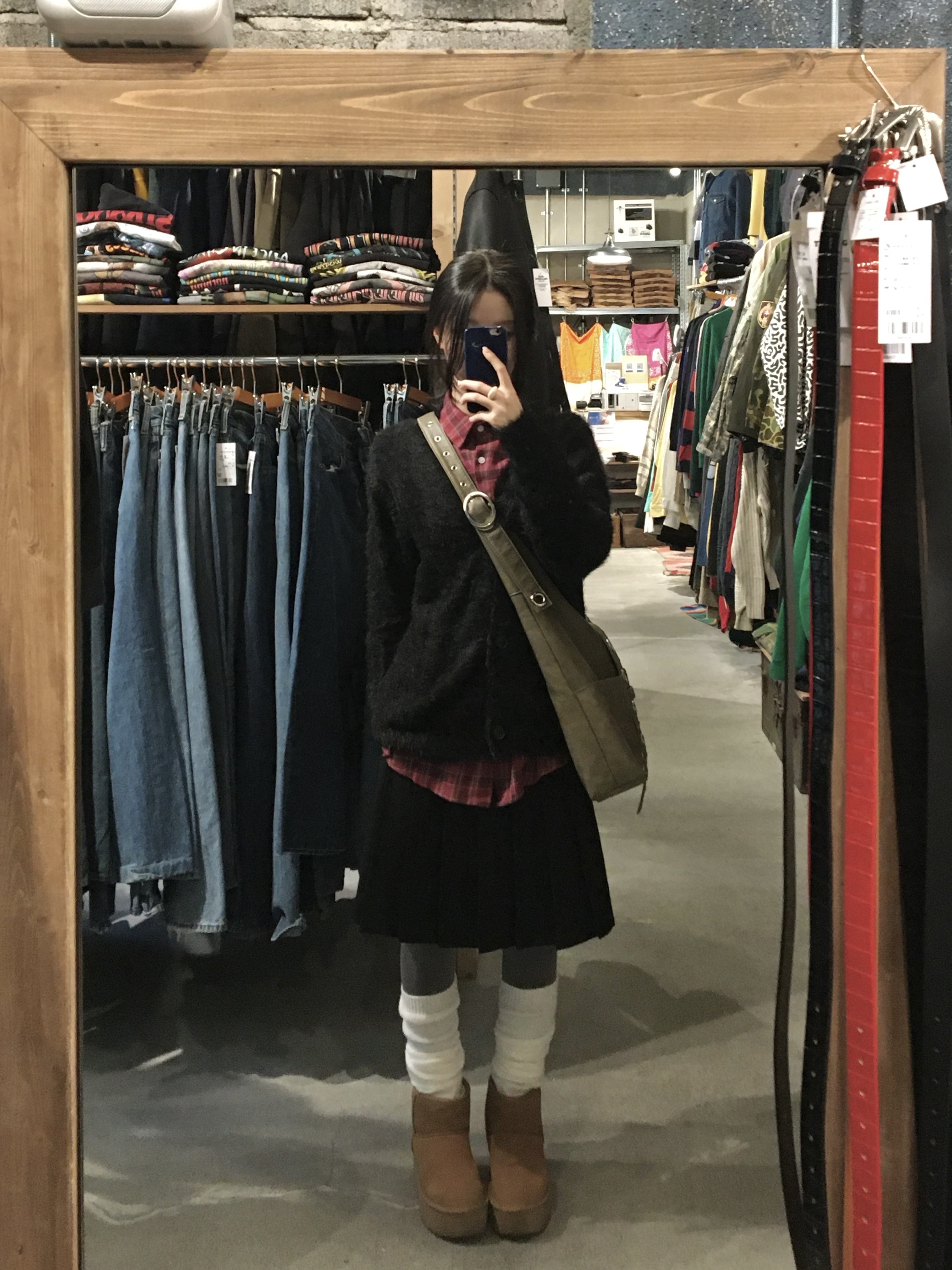 (W) UGG Classic Mini Platform Boots Chestnut 착용 스타일