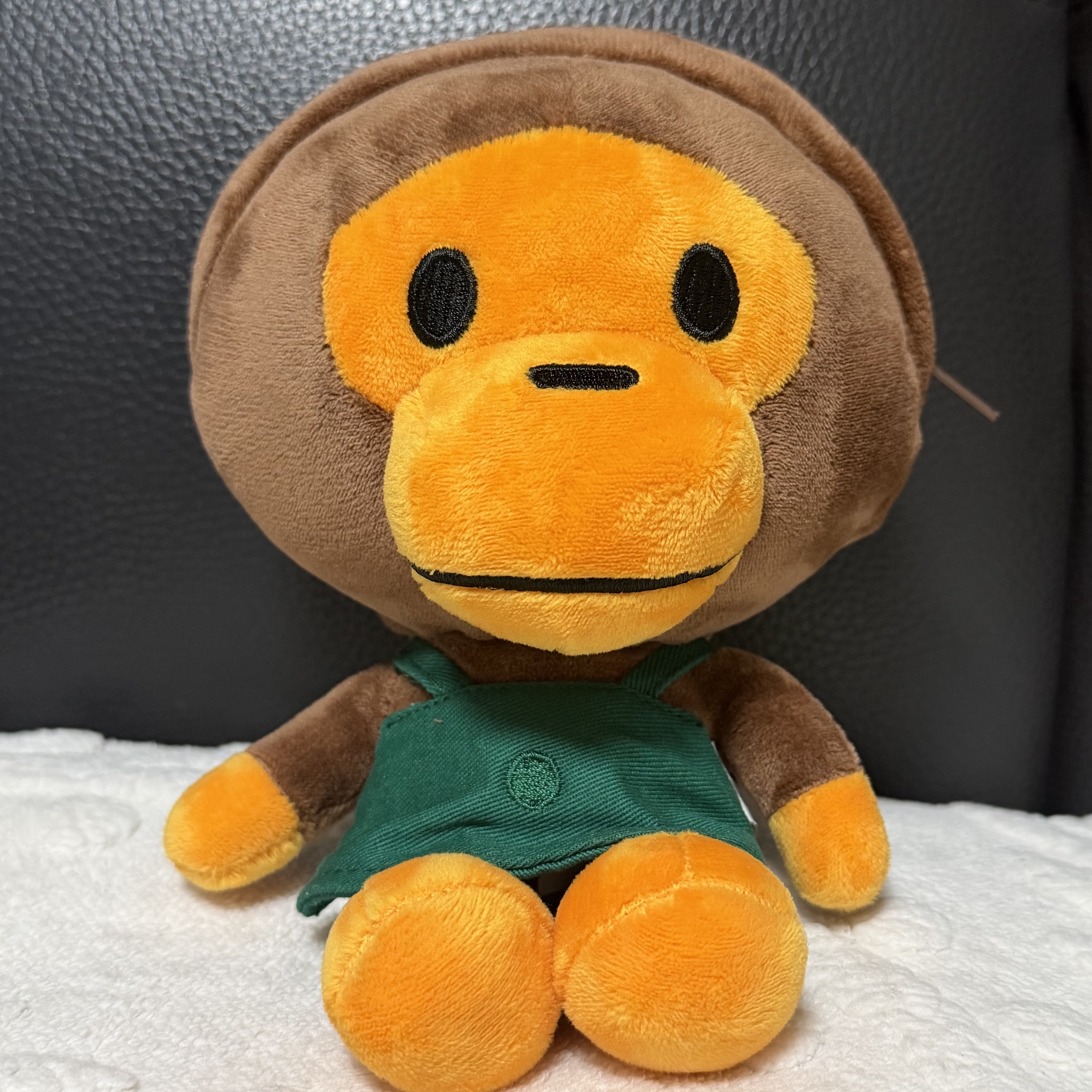 Starbucks x BAPE Baby Milo Foldable Bag 착용 스타일