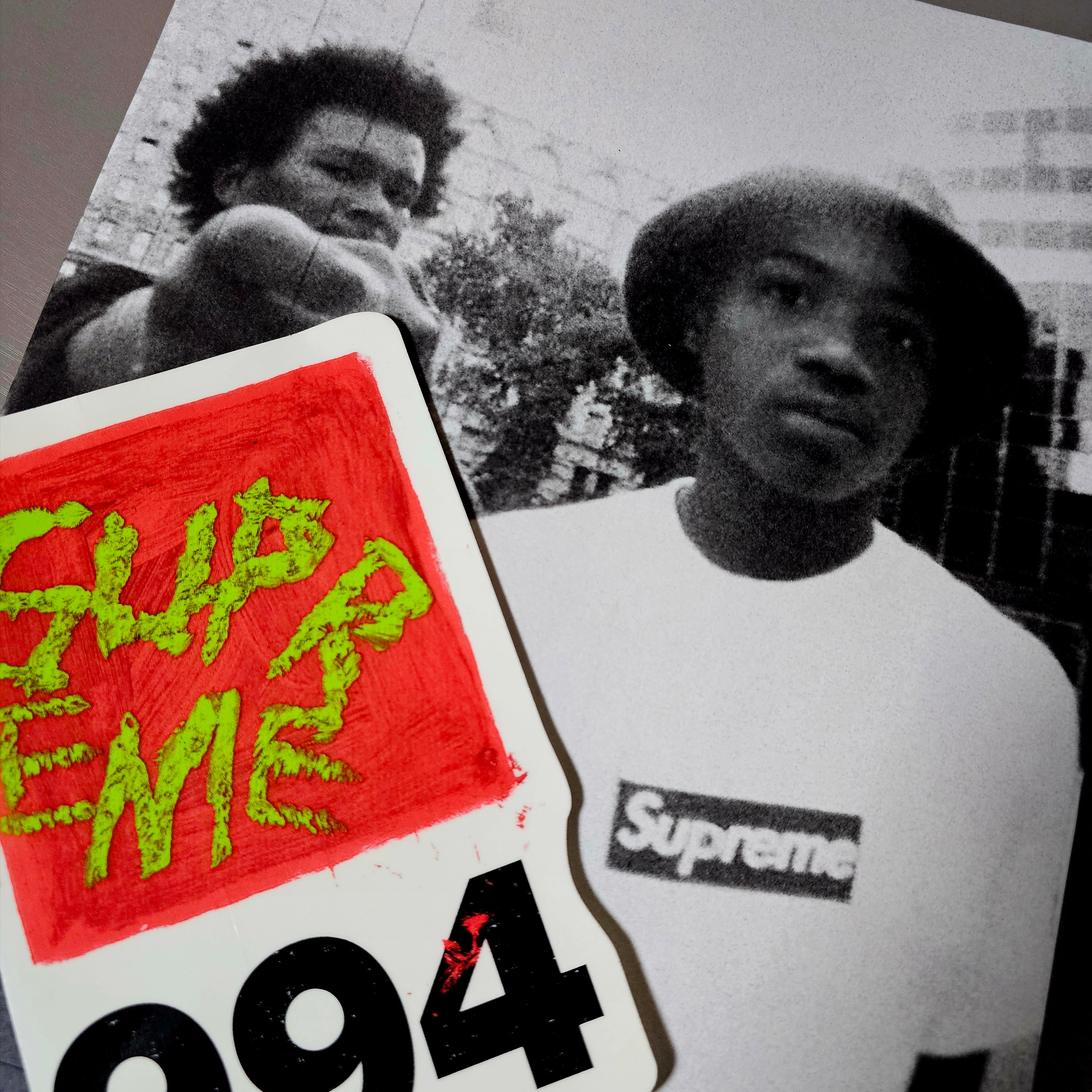 Supreme Vol.2 Book White - 19FW 착용 스타일