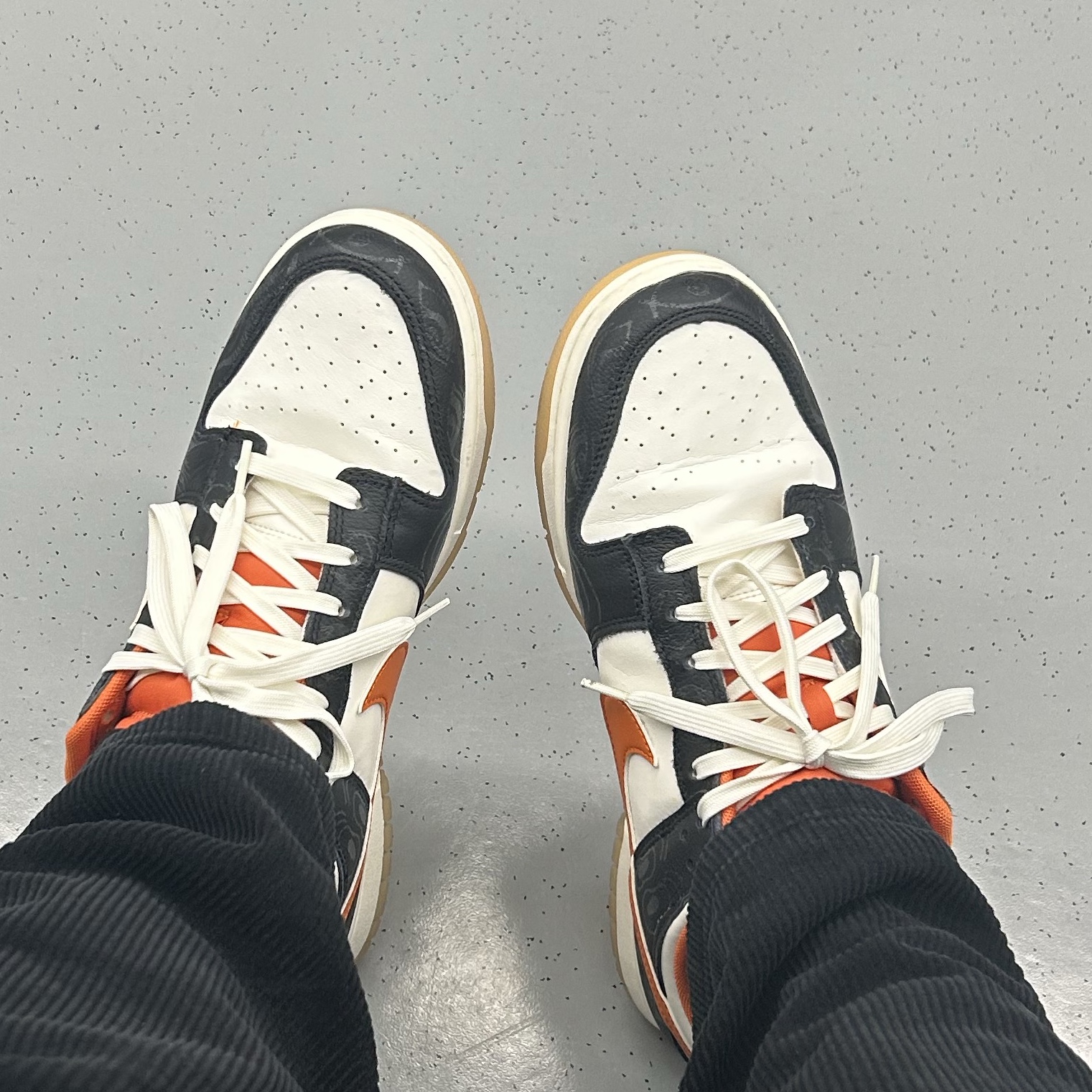 Nike Dunk Low Retro PRM Halloween 착용 스타일