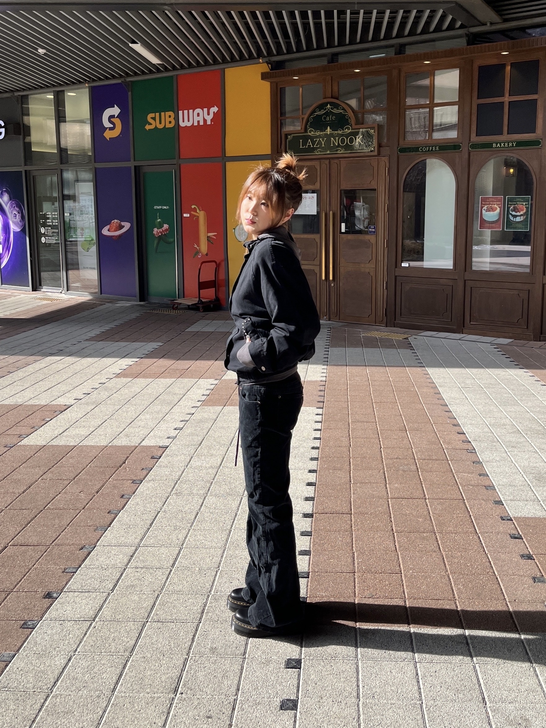 Dr. Martens 1461 Quad Black 착용 스타일 - 1