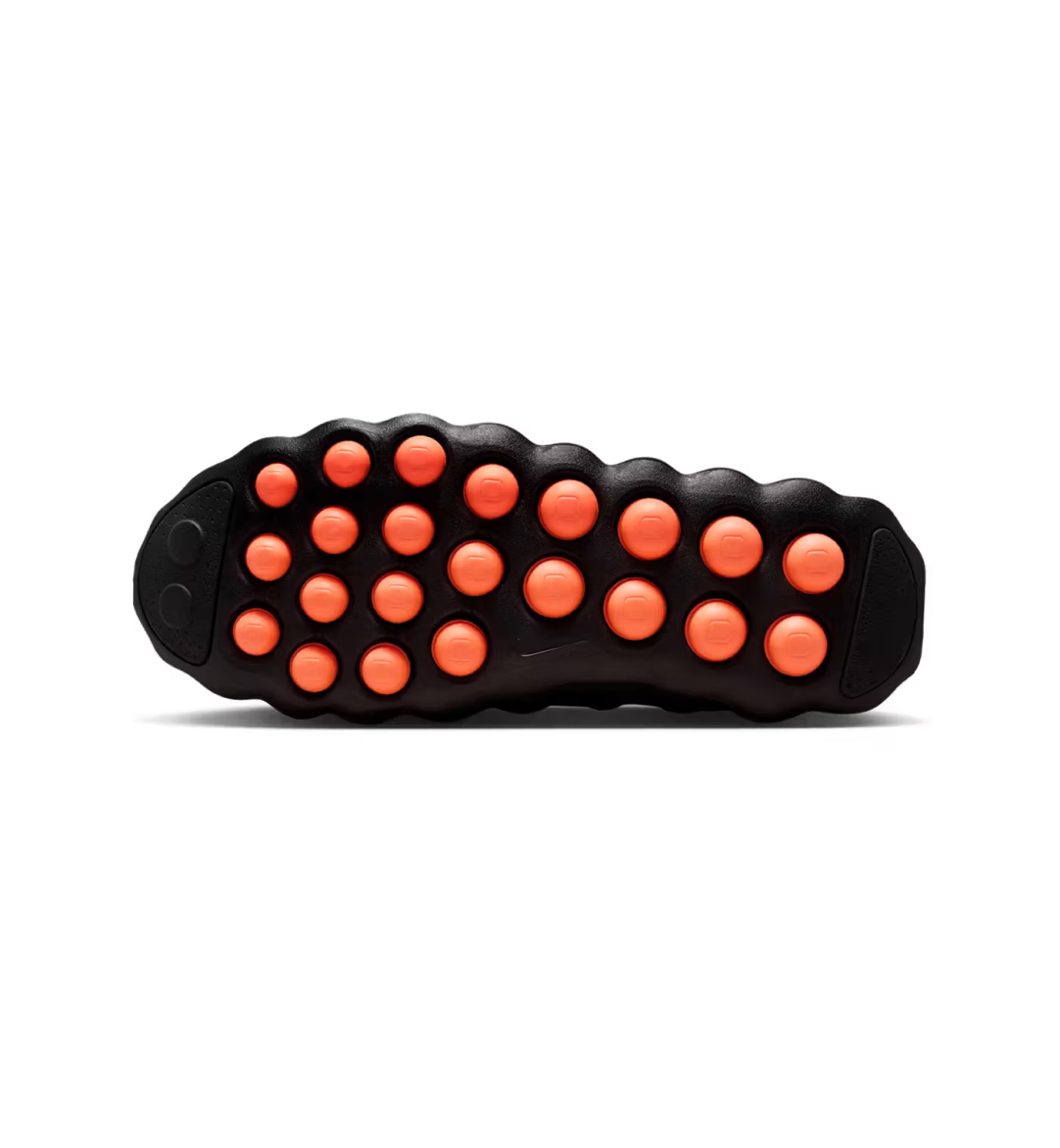 Nike Mind 002 Black Hyper Crimson, (W) Nike Mind 002 Black Hyper Crimson 착용 스타일 - 4