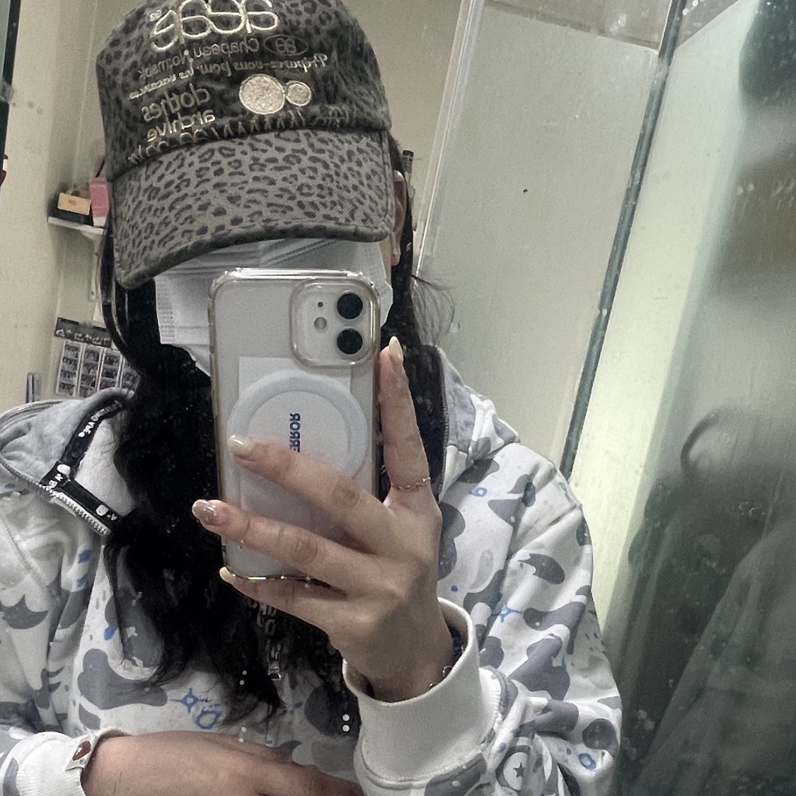 AEAE Web Logo Leopard Cap Khaki 착용 스타일