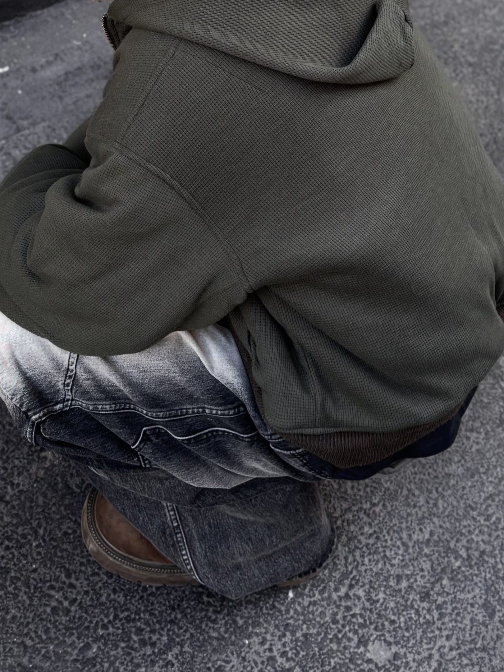 MJD 3D Knee Denim Pants Black, SOULESURES BOLD BELUGA Espresso Brown 착용 스타일 - 1