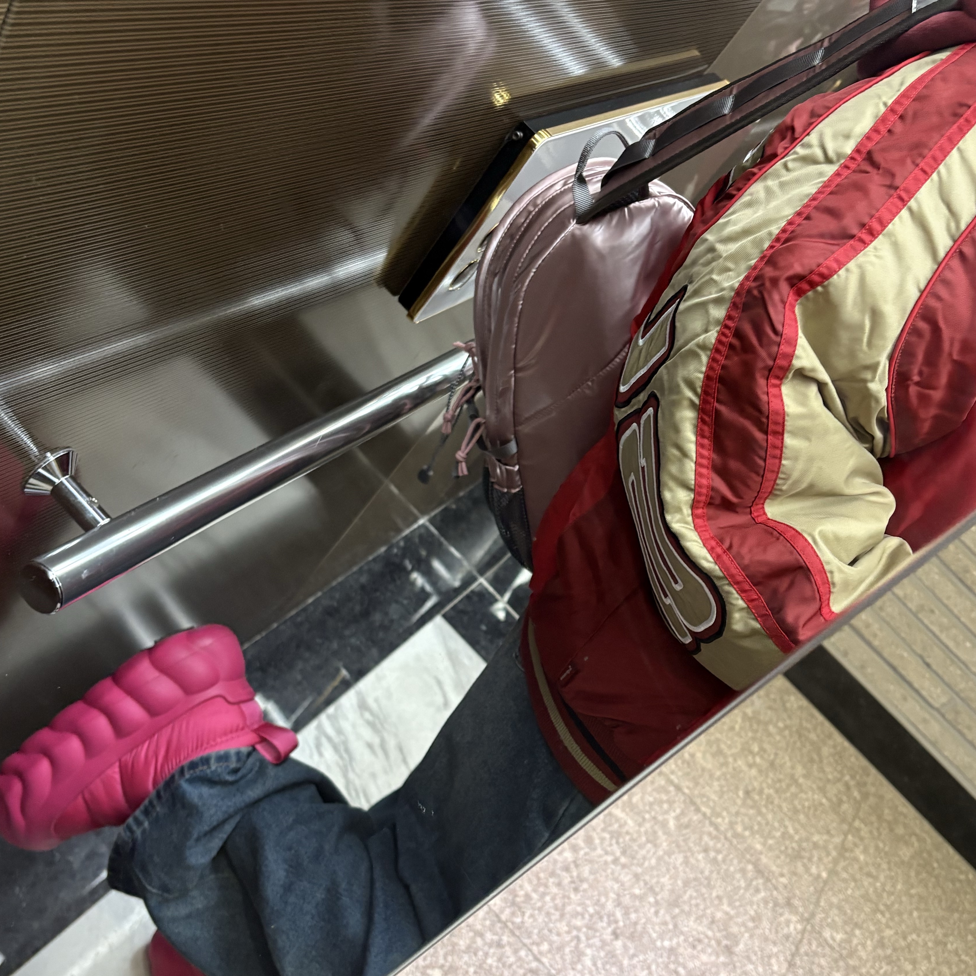 The North Face White Label Super One Way Pink, Supreme Hooded Stadium Jacket Red - 24SS 착용 스타일