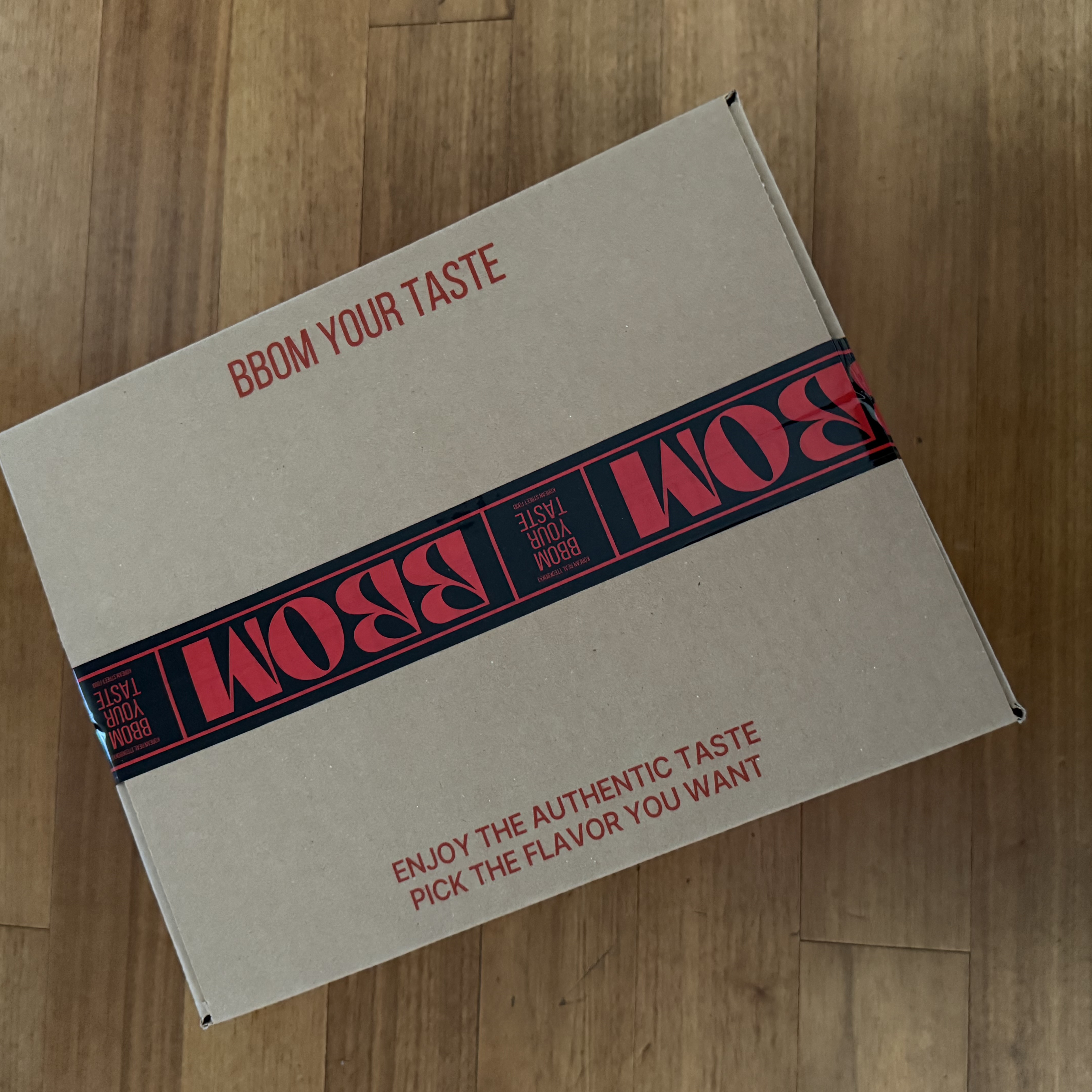 [KREAM 단독] BBOM Ttekbokki Launch Pack 1, BBOM Tteokbokki Mix Pack 착용 스타일 - 2