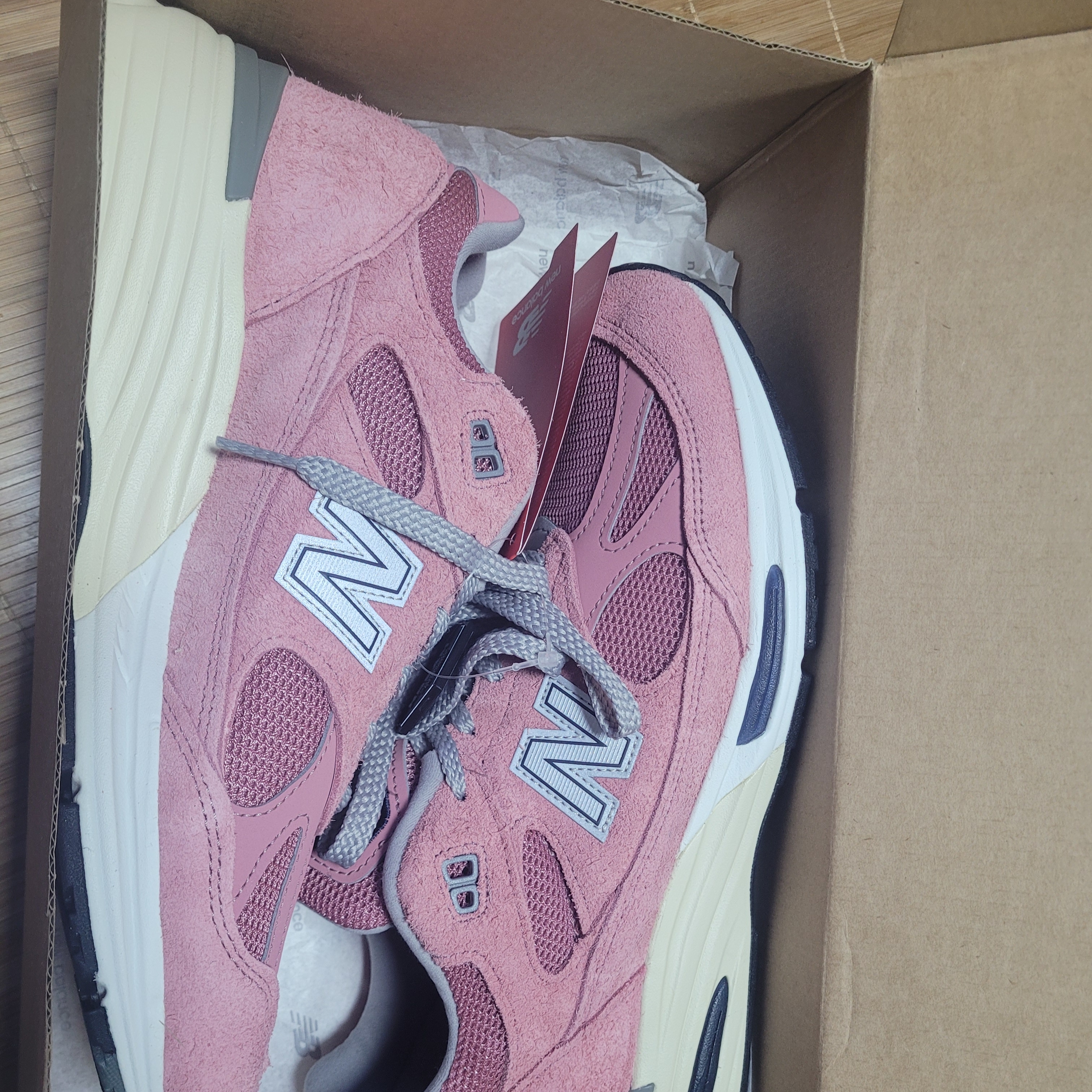 New Balance 991v2 Made in UK Brandied Apricot 착용 스타일