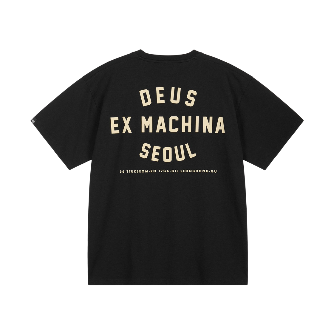 데우스 엑스 마키나 데우스 서울 컬리지 어드레스 티셔츠 블랙(Deus Ex Machina Deus Seoul College Address T-Shirt Black)