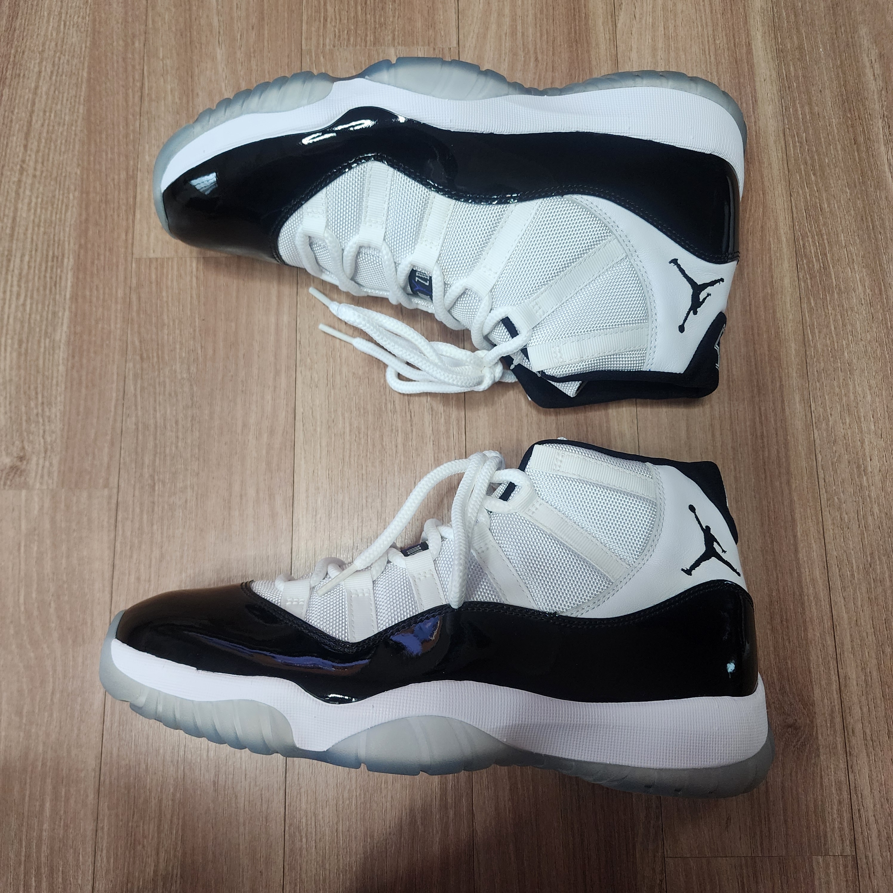 Jordan 11 Retro Space Jam 2016 착용 스타일 - 3
