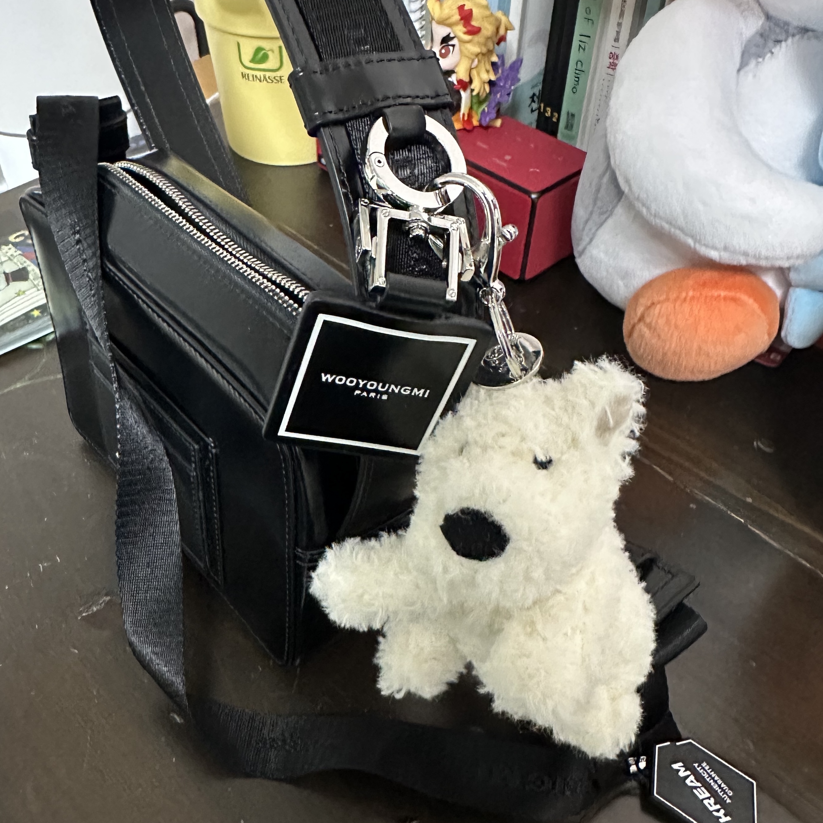 Jellycat Munro Scottie Dog Bag Charm Cream 착용 스타일
