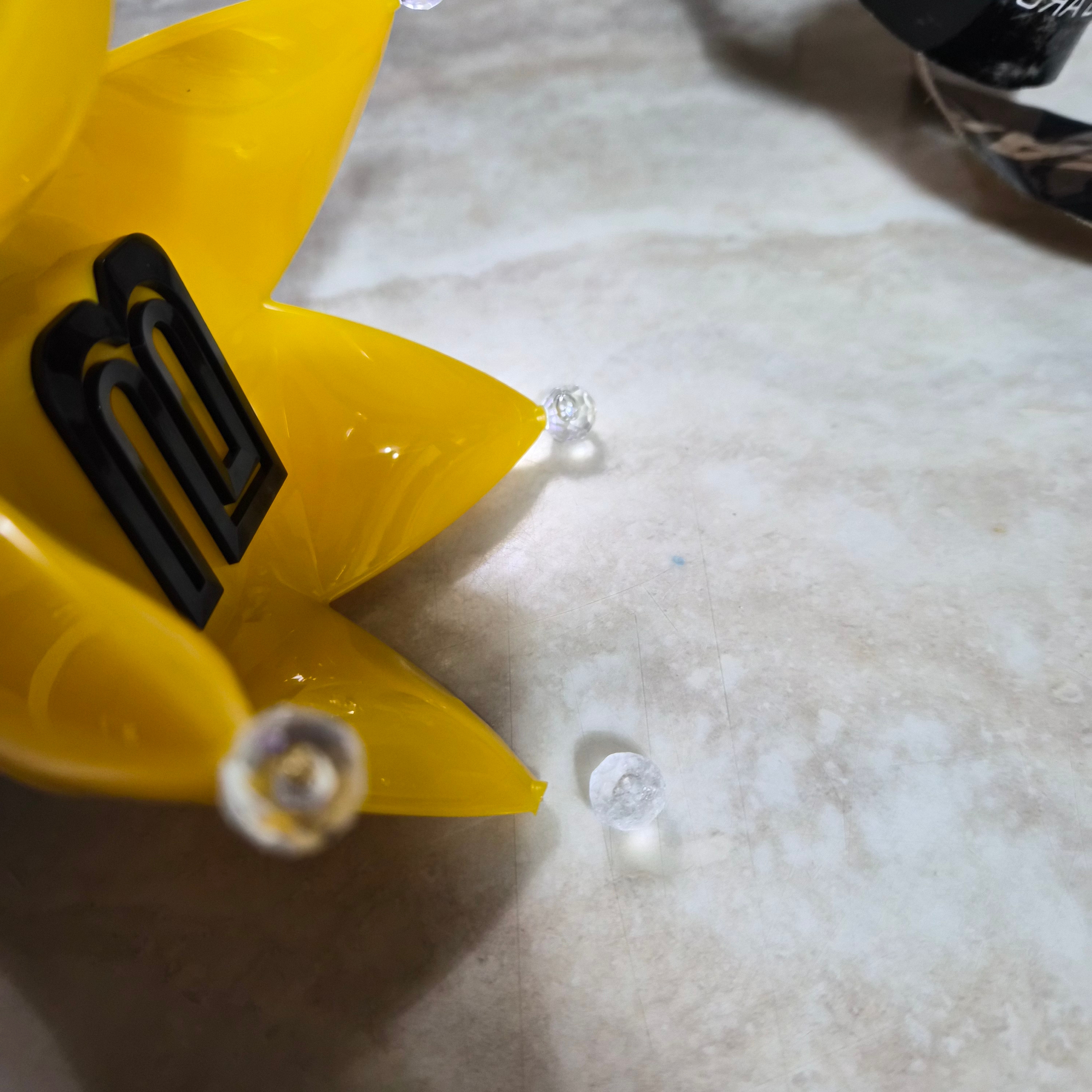 Bigbang Official Light Stick Ver.4 Black 2025 착용 스타일 - 4