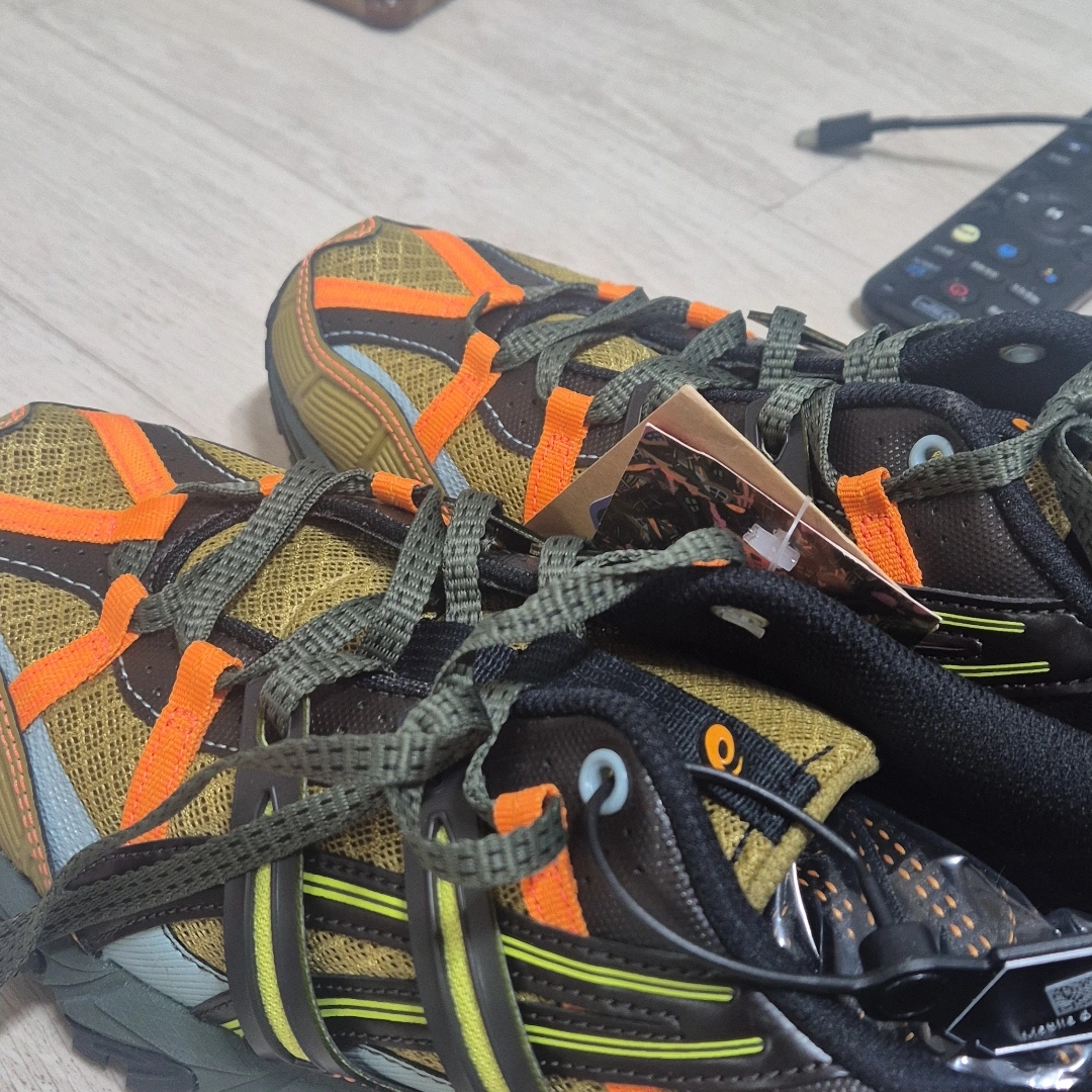 Asics x Andersson Bell Gel-Sonoma 15-50 Olive Oil Dark Brown 착용 스타일