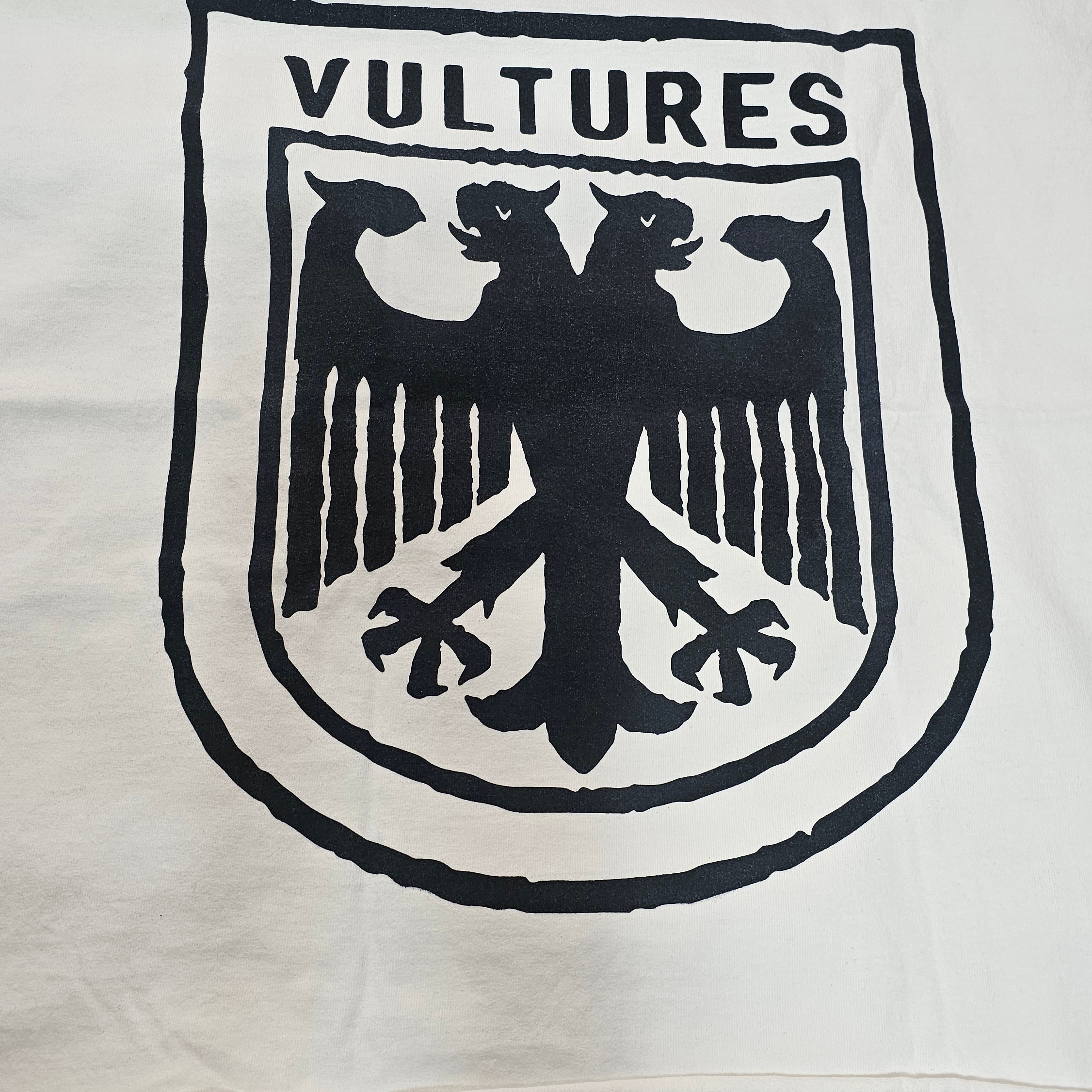 Yeezy Vultures Box T-Shirt White 착용 스타일 - 1