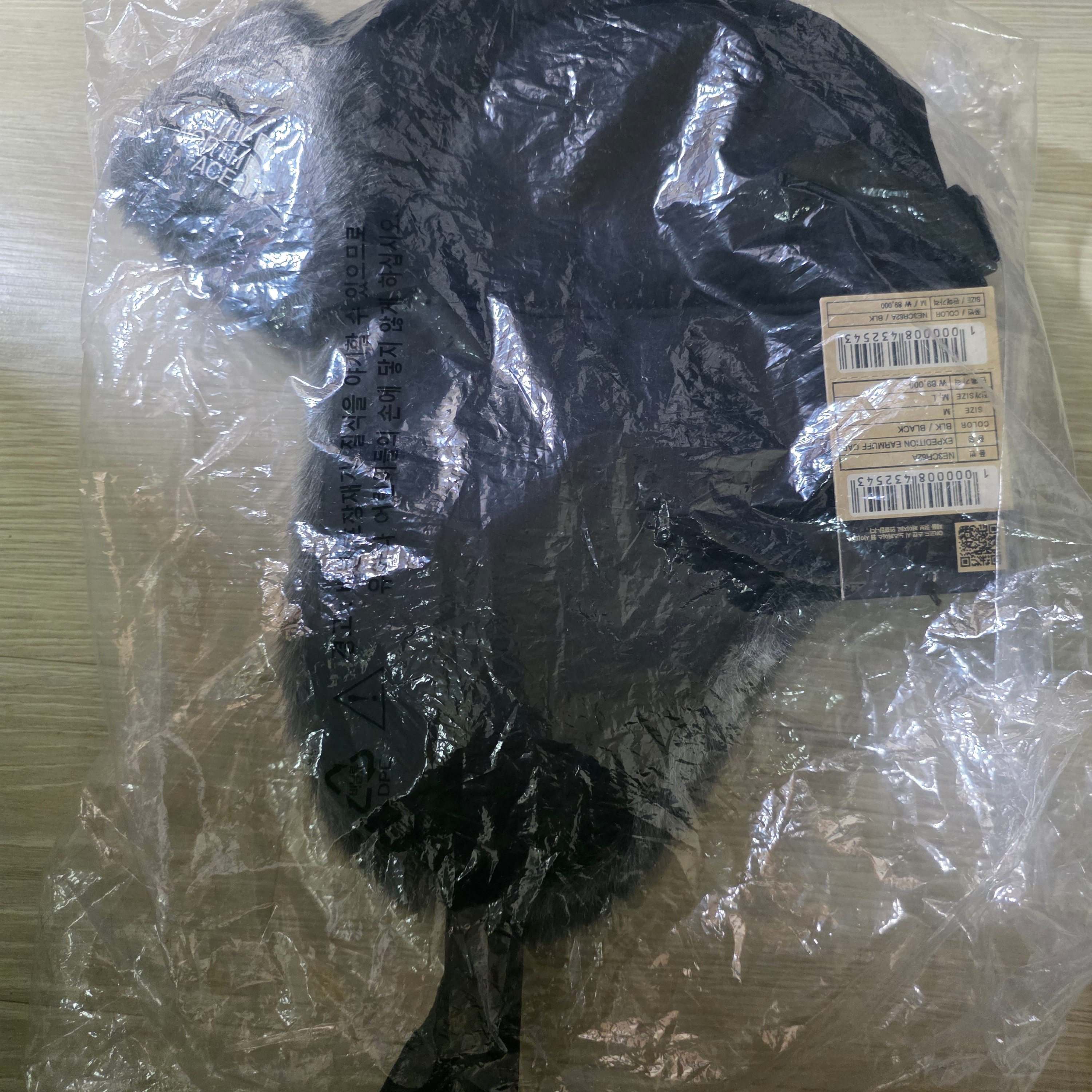 The North Face Expedition Earmuff Cap Black 착용 스타일 - 3