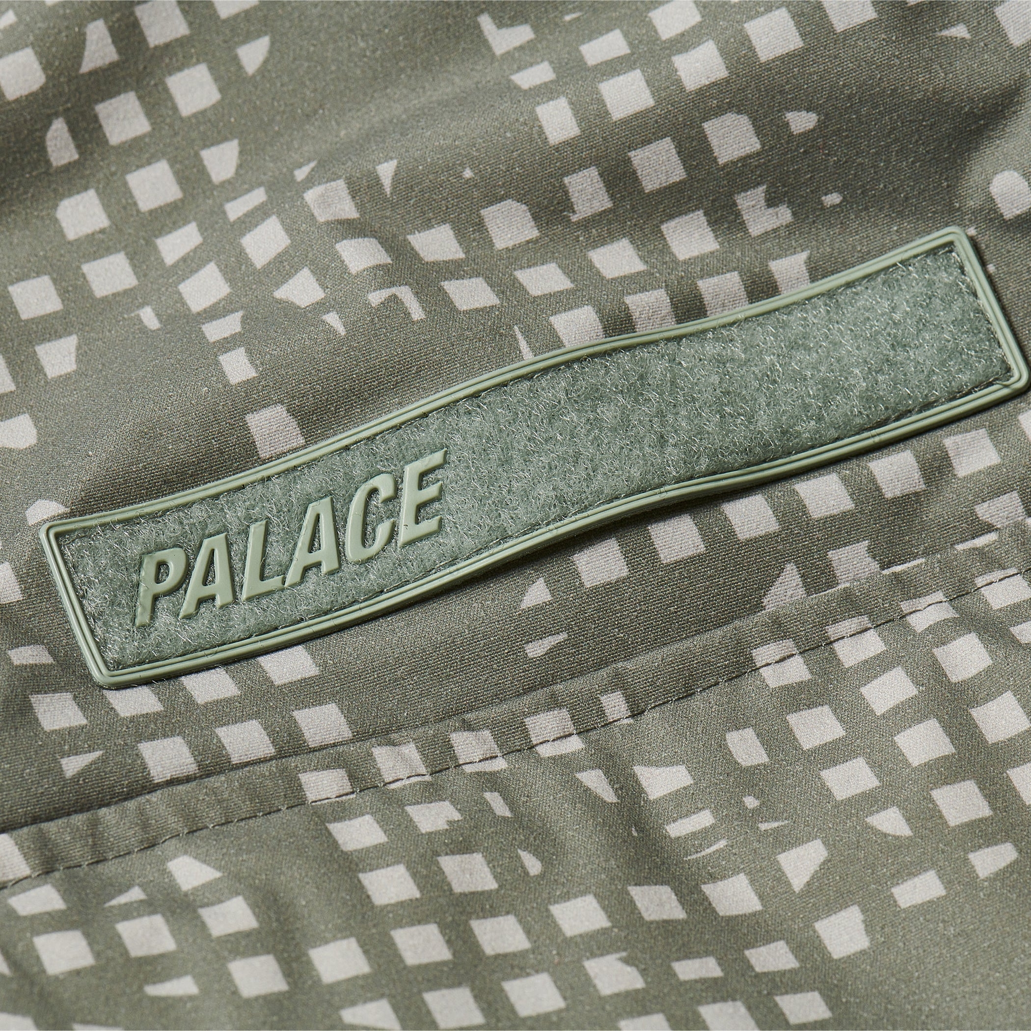 Palace PCWCS Hooded Jacket Digi DPM - 24FW 착용 스타일 - 4
