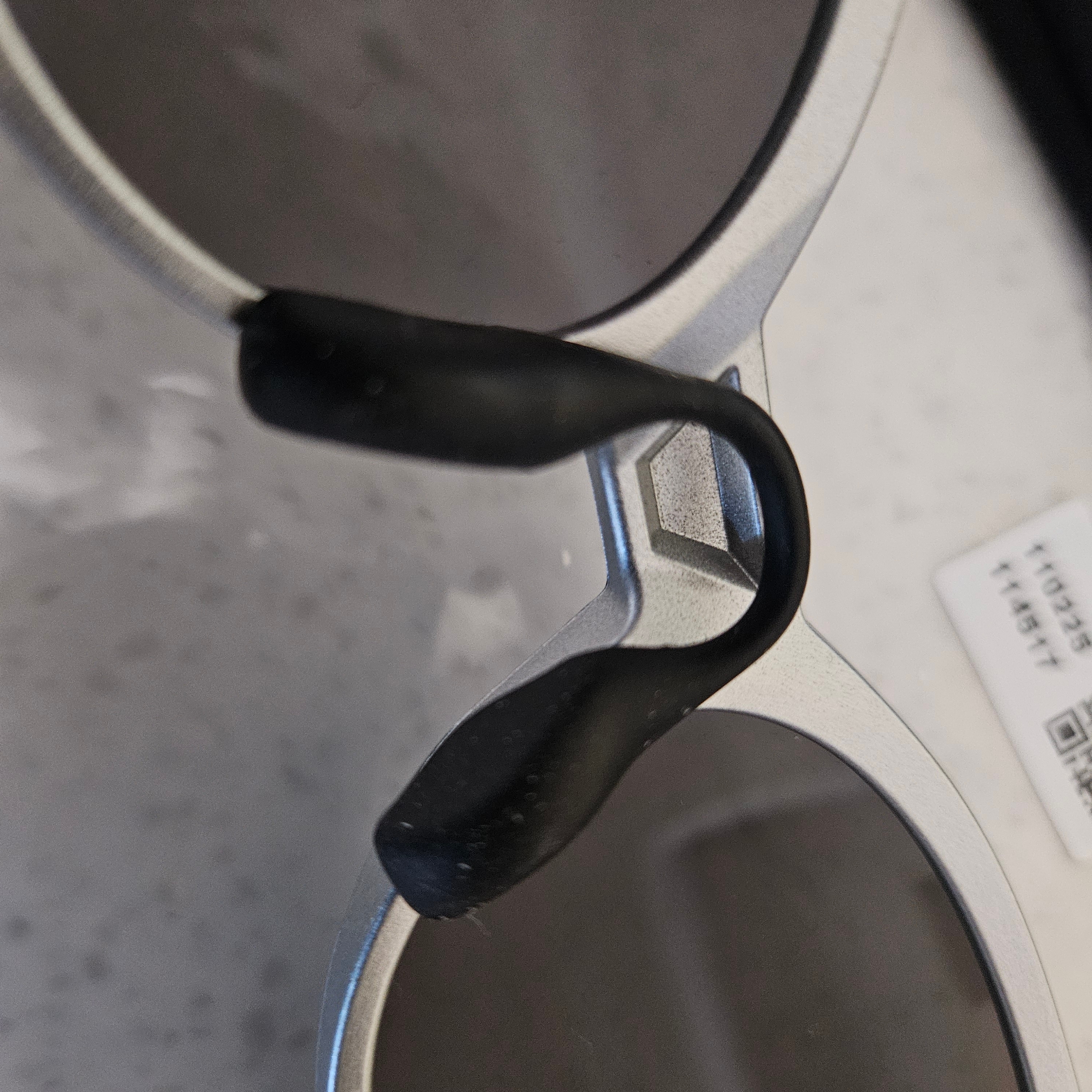 Oakley Eye Jacket Redux Silver Frame Prizm Black Polarized Lenses High Bridge Fit 착용 스타일 - 8