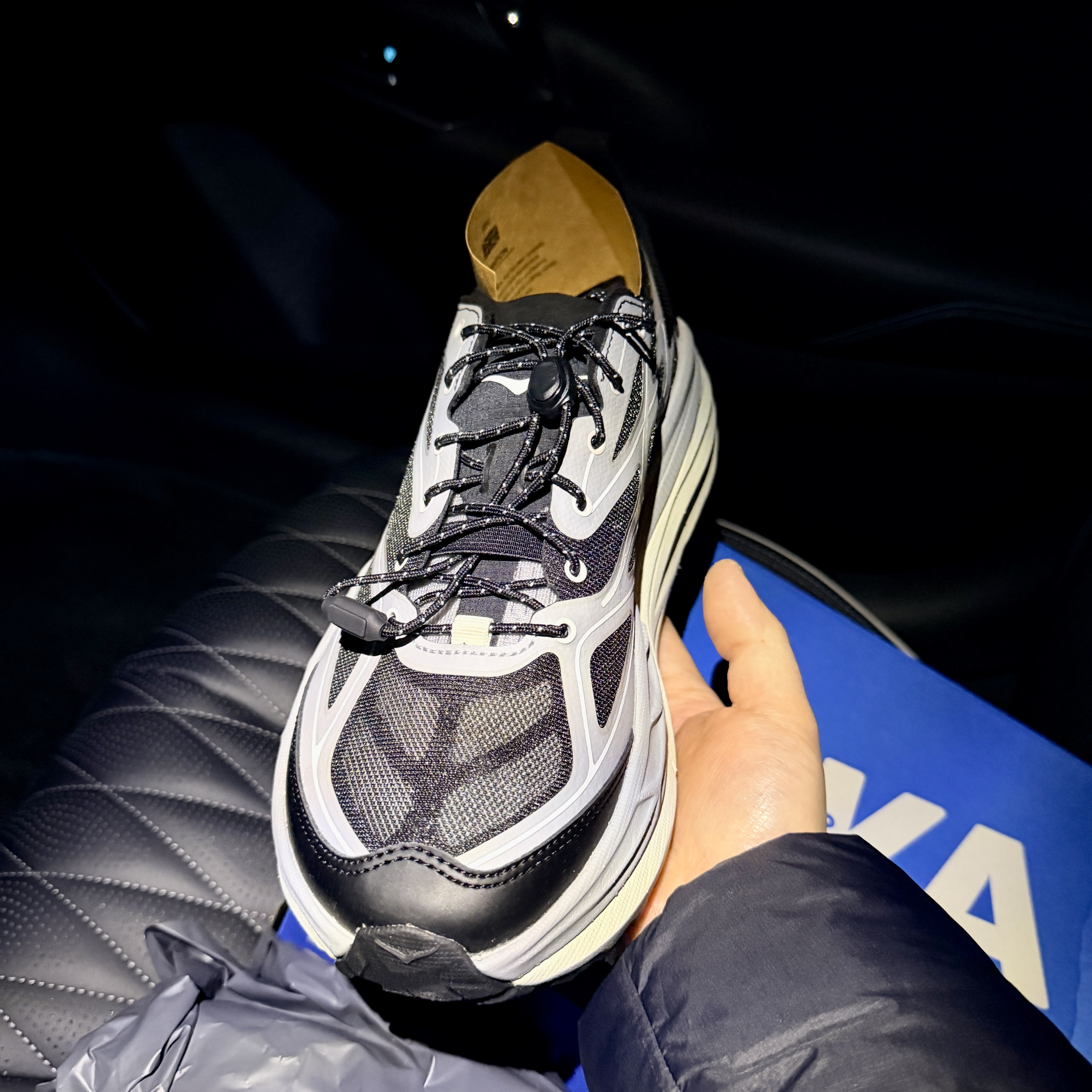 Hoka Stinson One7 Stellar Grey Eggshell 착용 스타일 - 3
