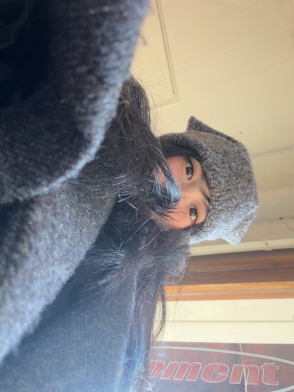 COYSEIO Wide Cat Beanie Grey 착용 스타일