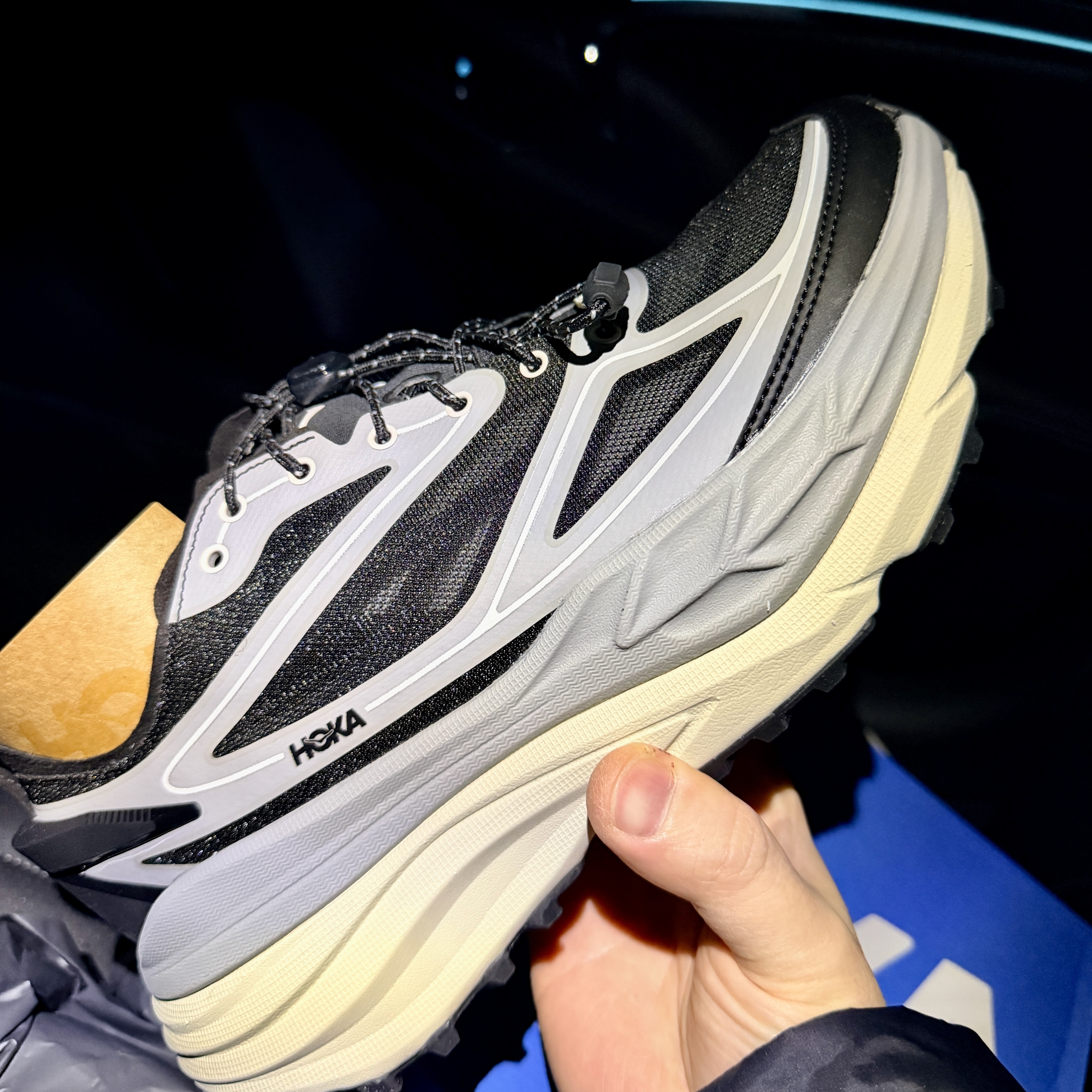 Hoka Stinson One7 Stellar Grey Eggshell 착용 스타일 - 2