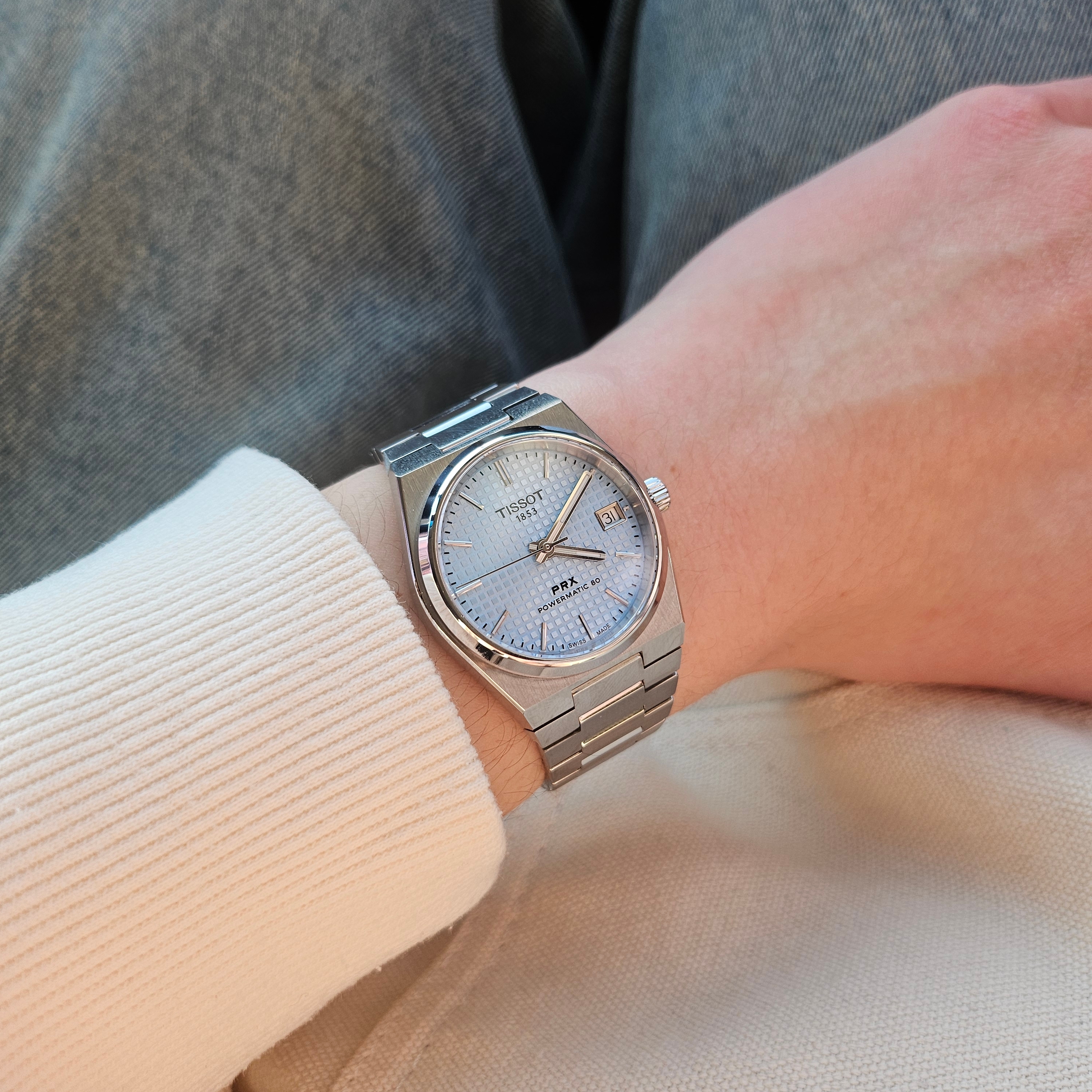 Tissot PRX Powermatic 80 35mm Steel Ice Blue 착용 스타일 - 2