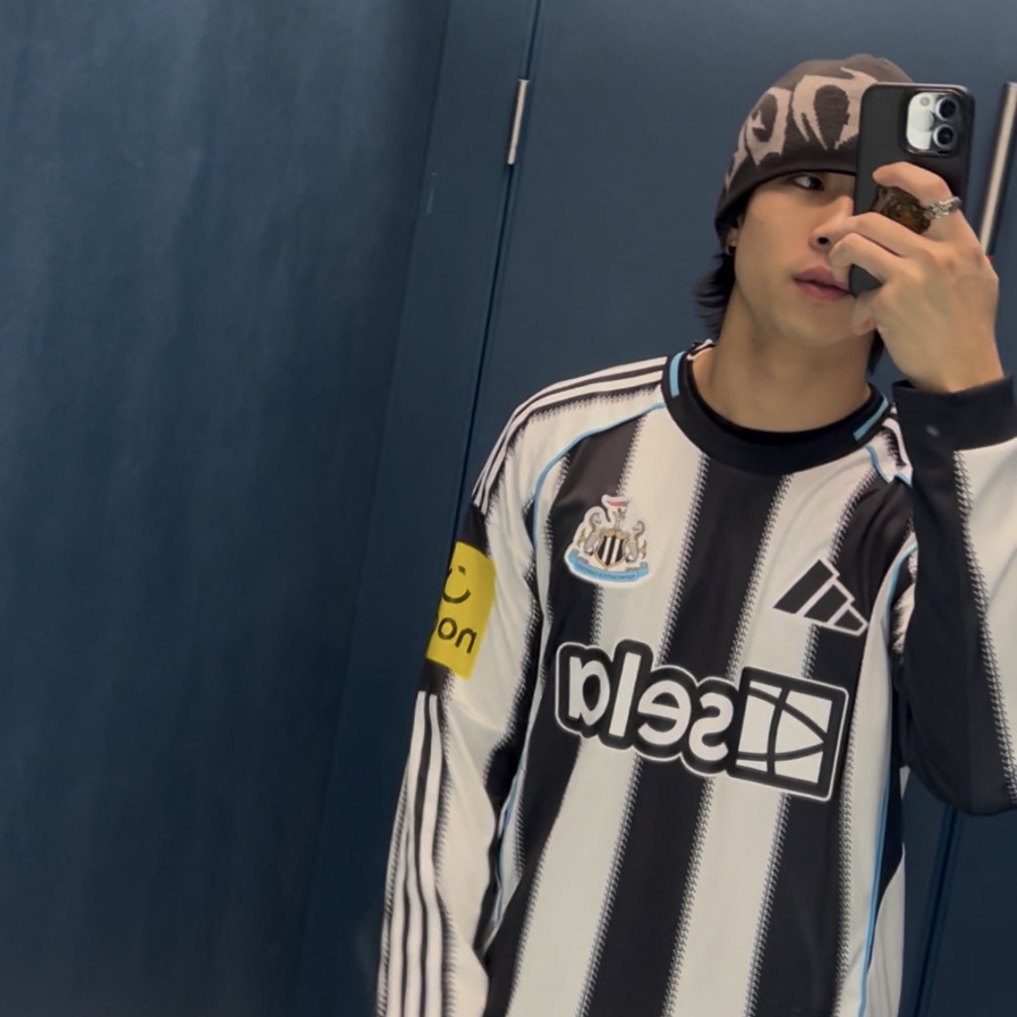 Adidas Newcastle United FC 2025/26 Home Long Sleeve Jersey Black White - KR Sizing (Non Marking Ver.) μ°©μ© μ€νμΌ - 1