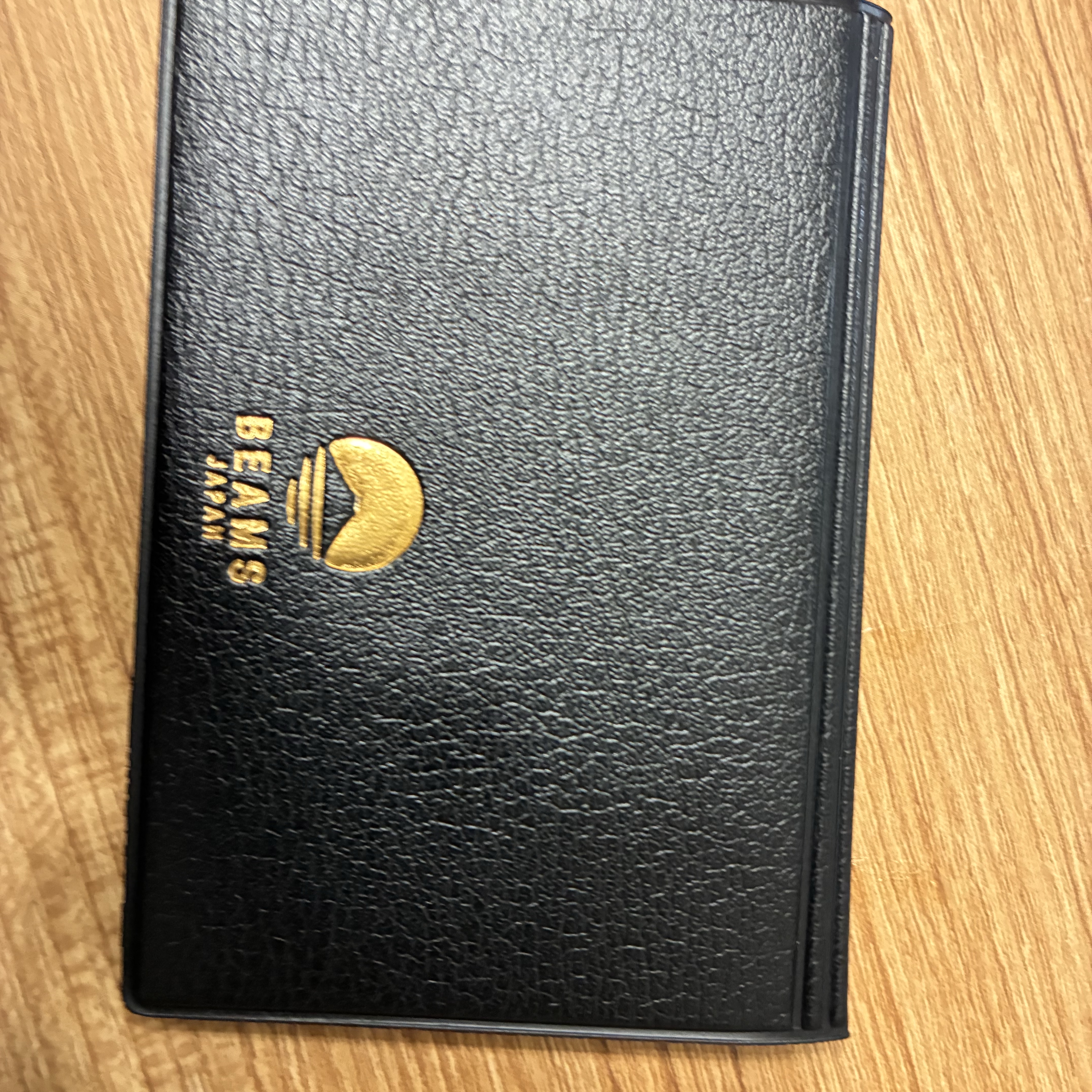 Beams x Hightide Special Order Pass & Card Case Black 착용 스타일