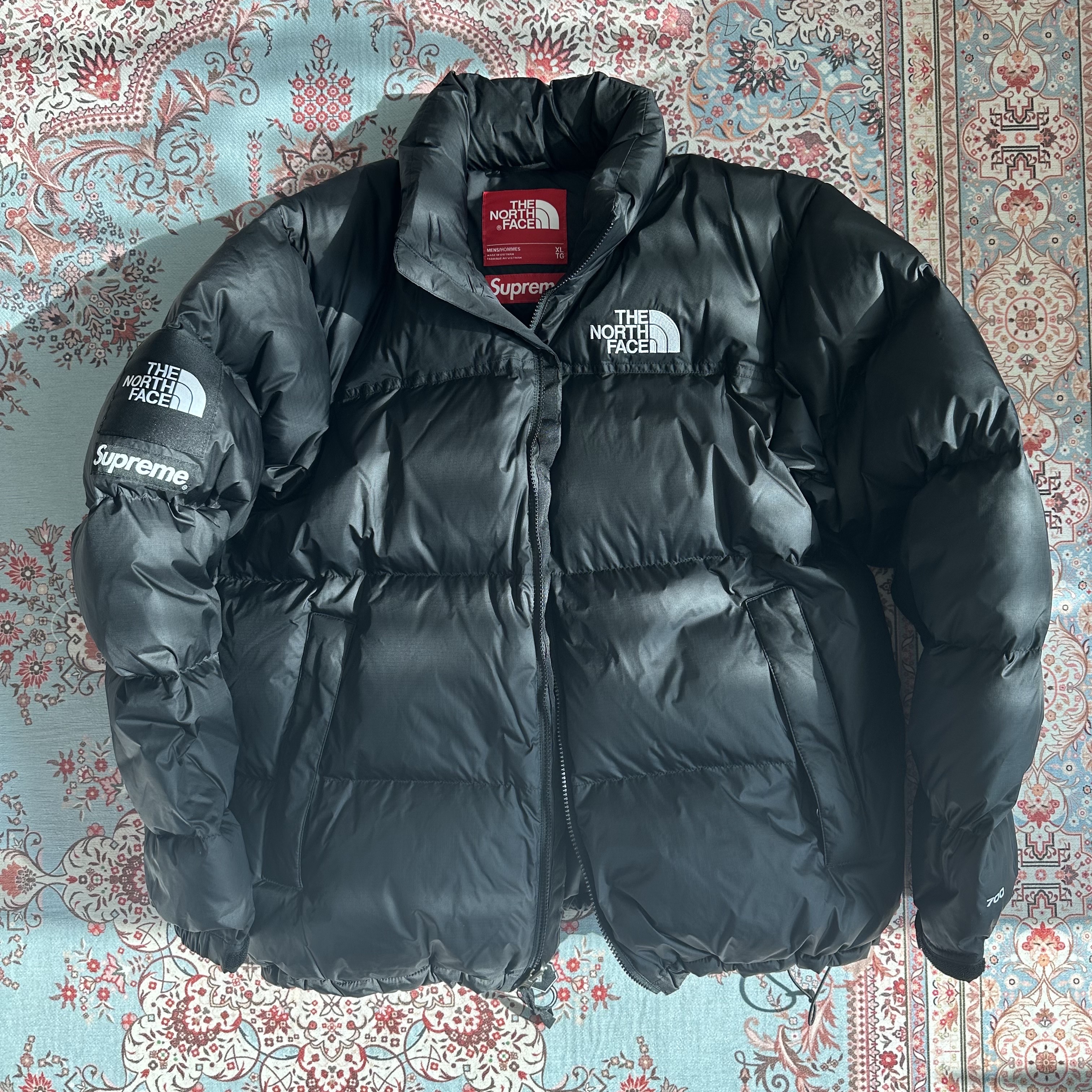 Supreme x The North Face Nuptse Jacket Black - 24FW 착용 스타일 - 2