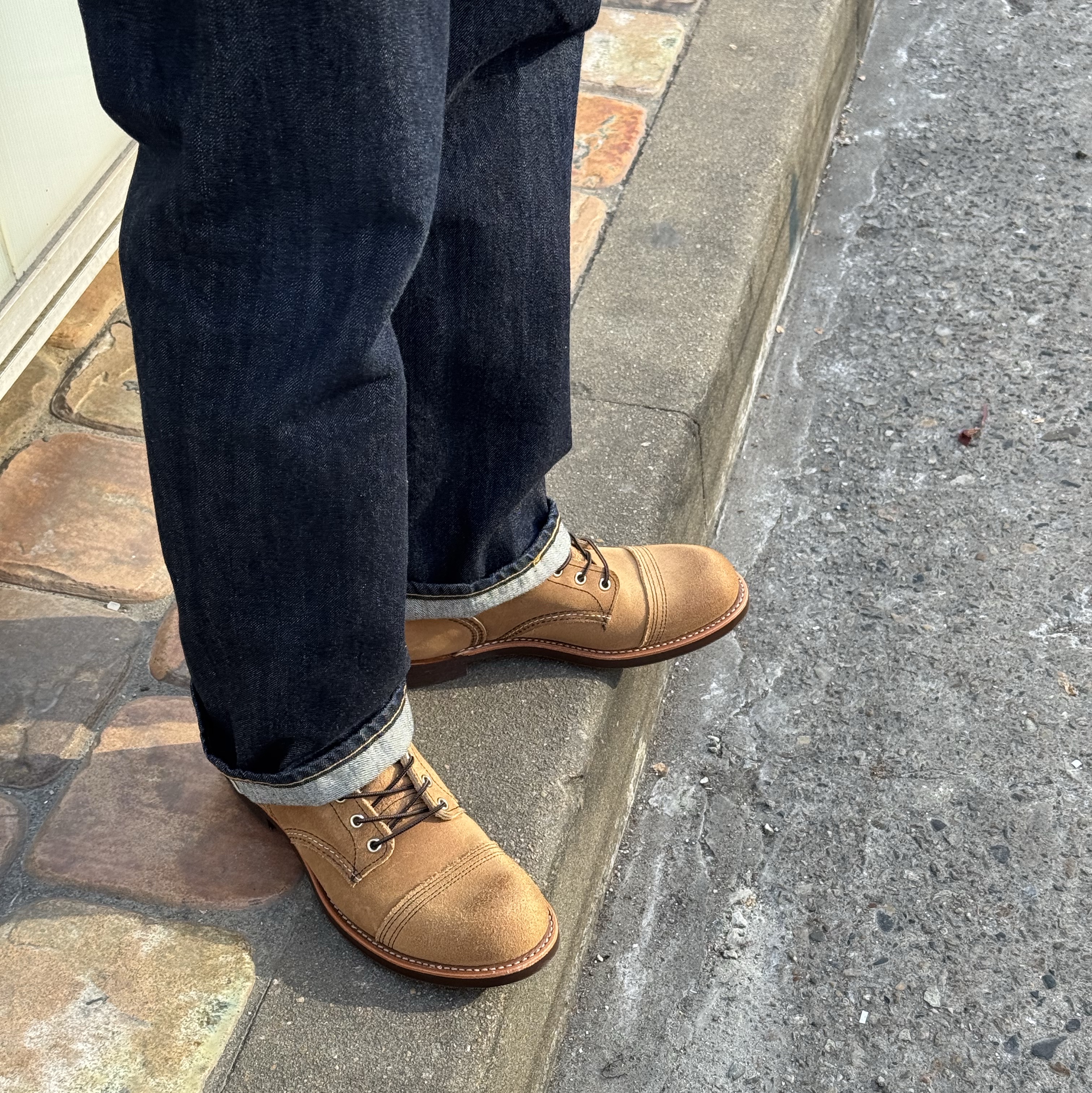 LVC 1947 501 Rigid Cotton Jean Dark Indigo, Red Wing Iron Ranger 8083 Hawthrone Muleskinner - D 착용 스타일 - 2