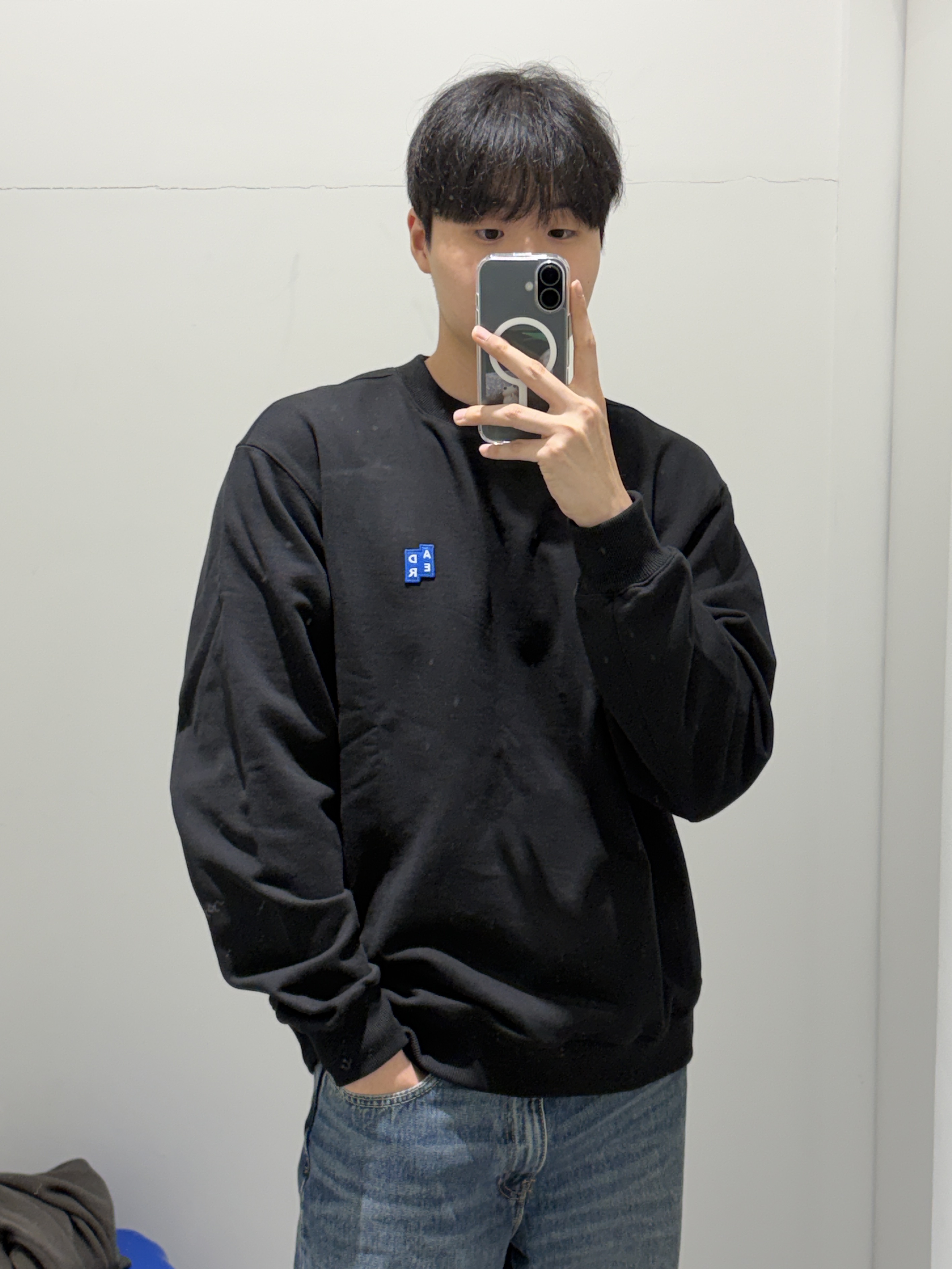 Ader Error Sig; TRS/BL Tag Sweatshirt 01 Black, Onitsuka Tiger Mexico 66 Vintage White Black 착용 스타일 - 1
