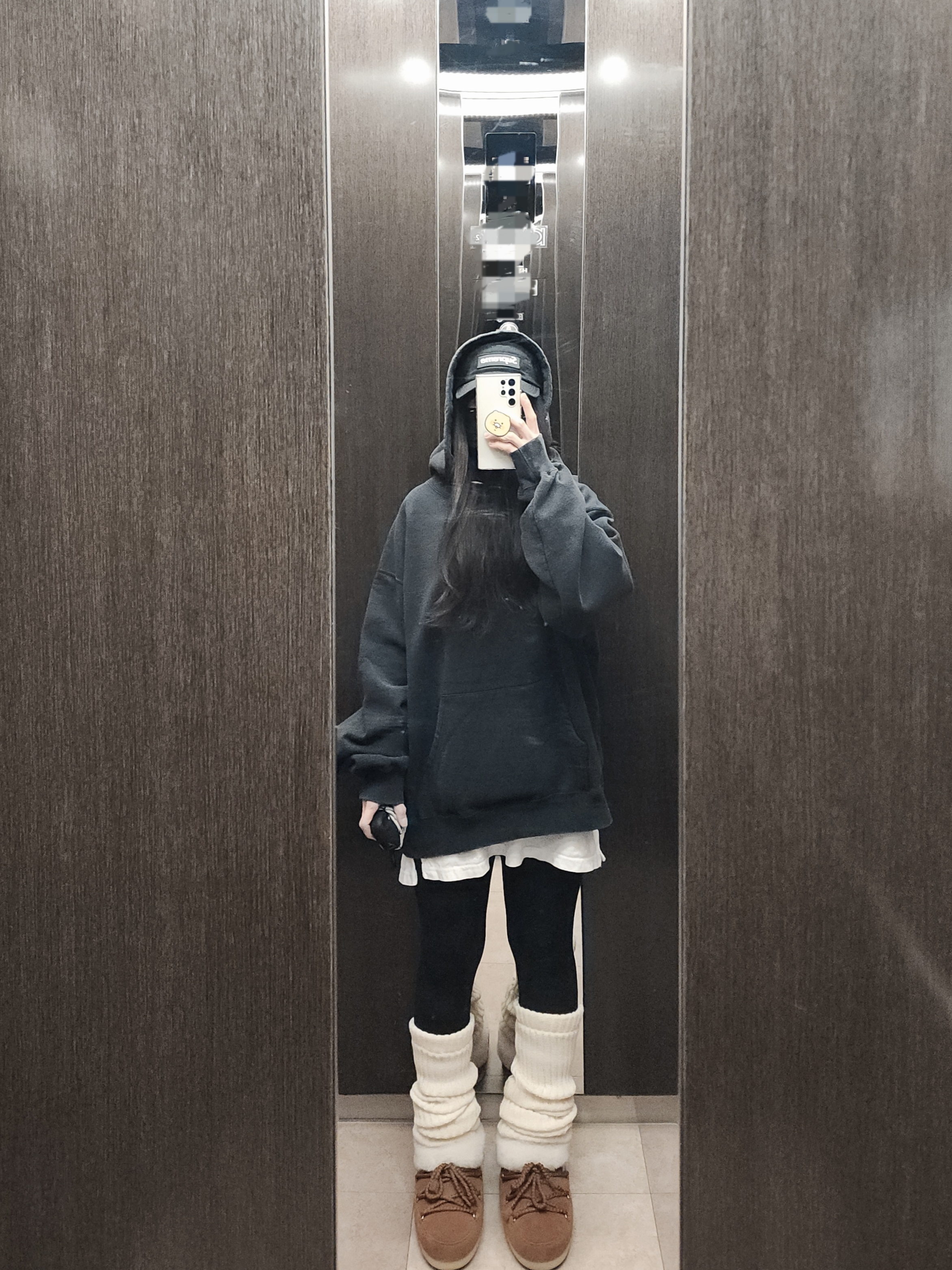 Supreme Team 94 Hooded Sweatshirt Black - 25SS, Supreme Military Camp Cap Black - 22FW 착용 스타일