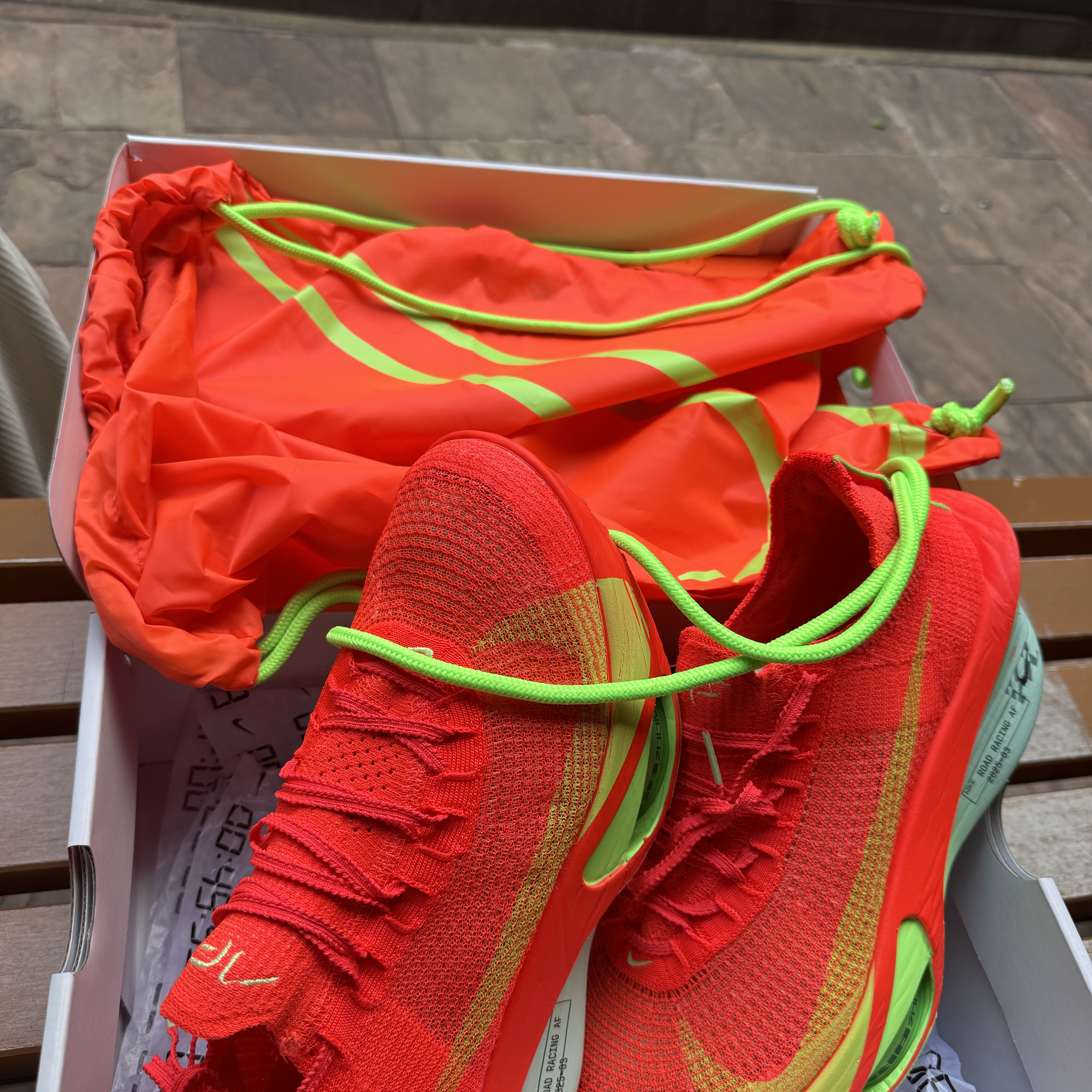 Nike Air Zoom Alphafly Next% 3 Bright Crimson Lime Blast 착용 스타일