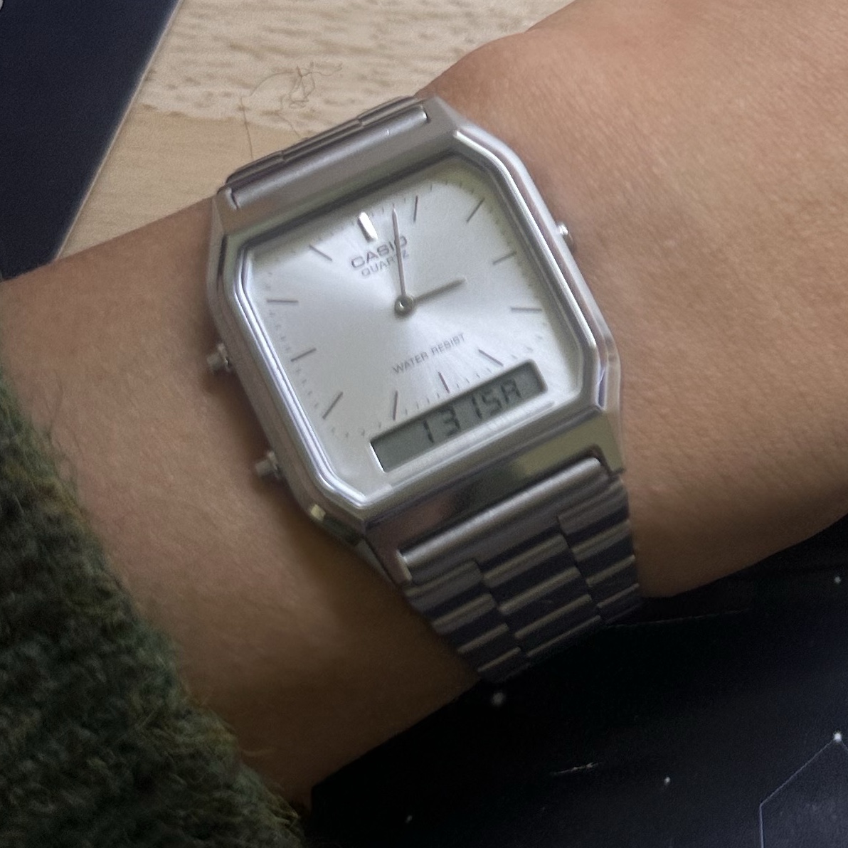 Casio AQ-230A-7AMQY 착용 스타일