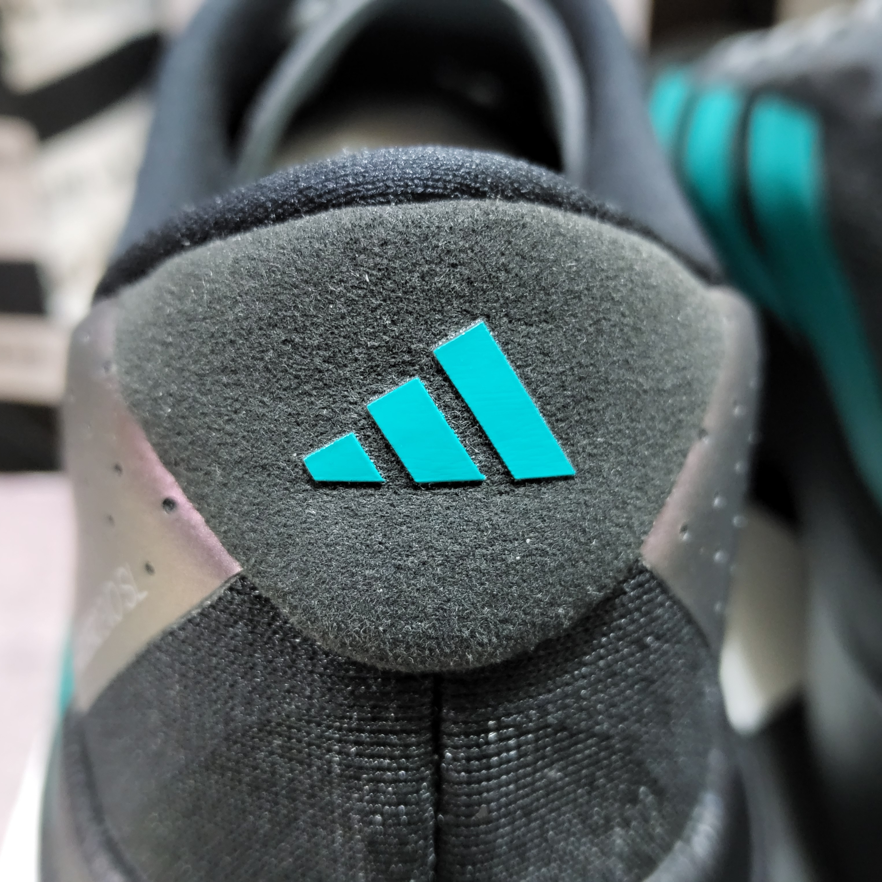 Adidas Adizero EVO SL  Core Black Pure Teal 착용 스타일 - 8