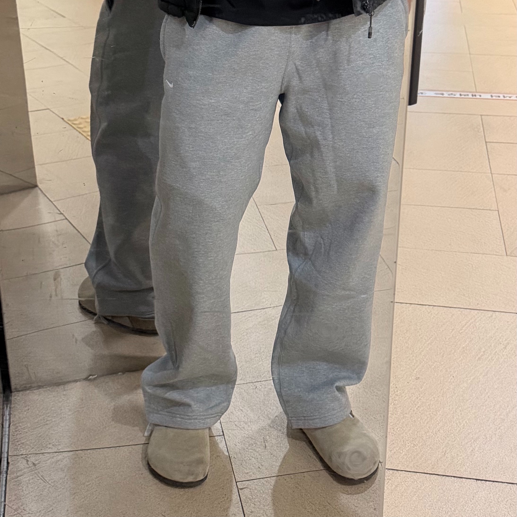 Nike Solo Swoosh Fleece Open Hem Pants Dark Grey Heather Light Smoke Grey - Asia, Birkenstock Boston Suede Leather Taupe - Narrow 착용 스타일