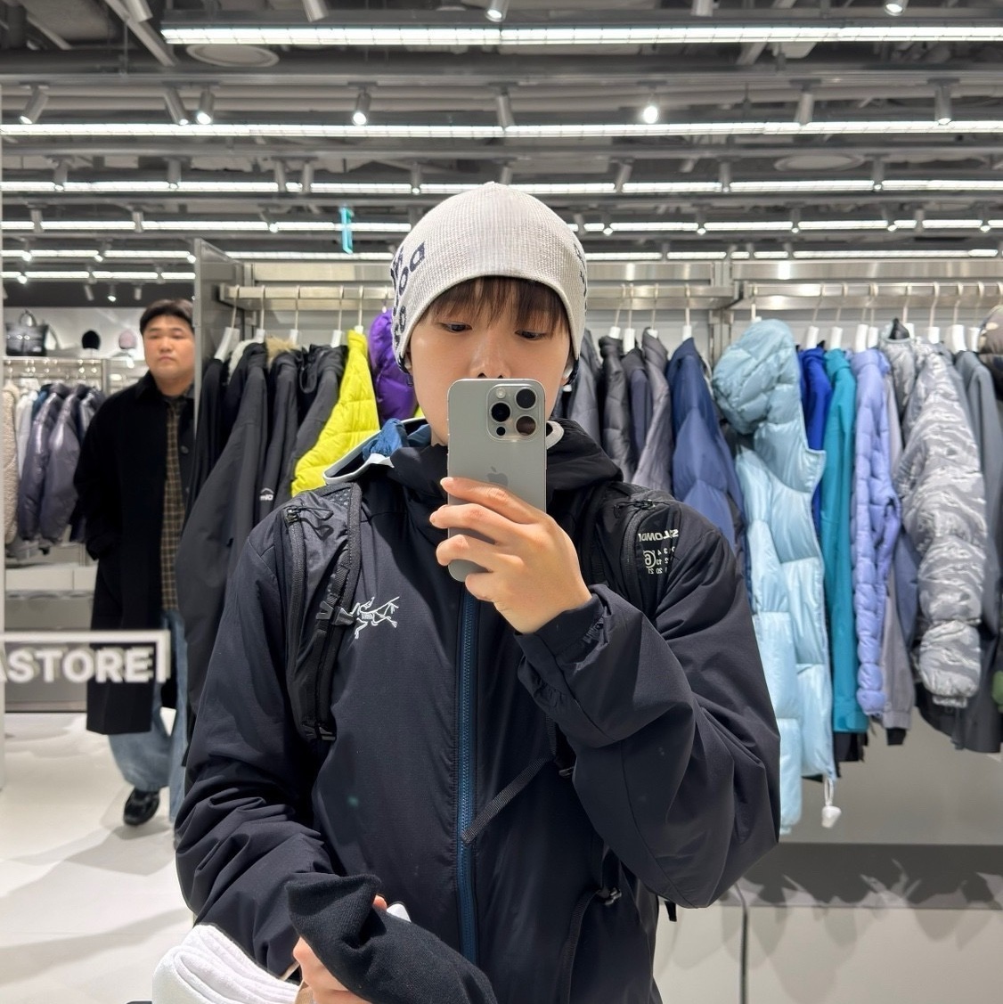 Arc'teryx Atom Hoody Lodestar, Salomon x MM6 Maison Margiela XT-15 Black 착용 스타일 - 2