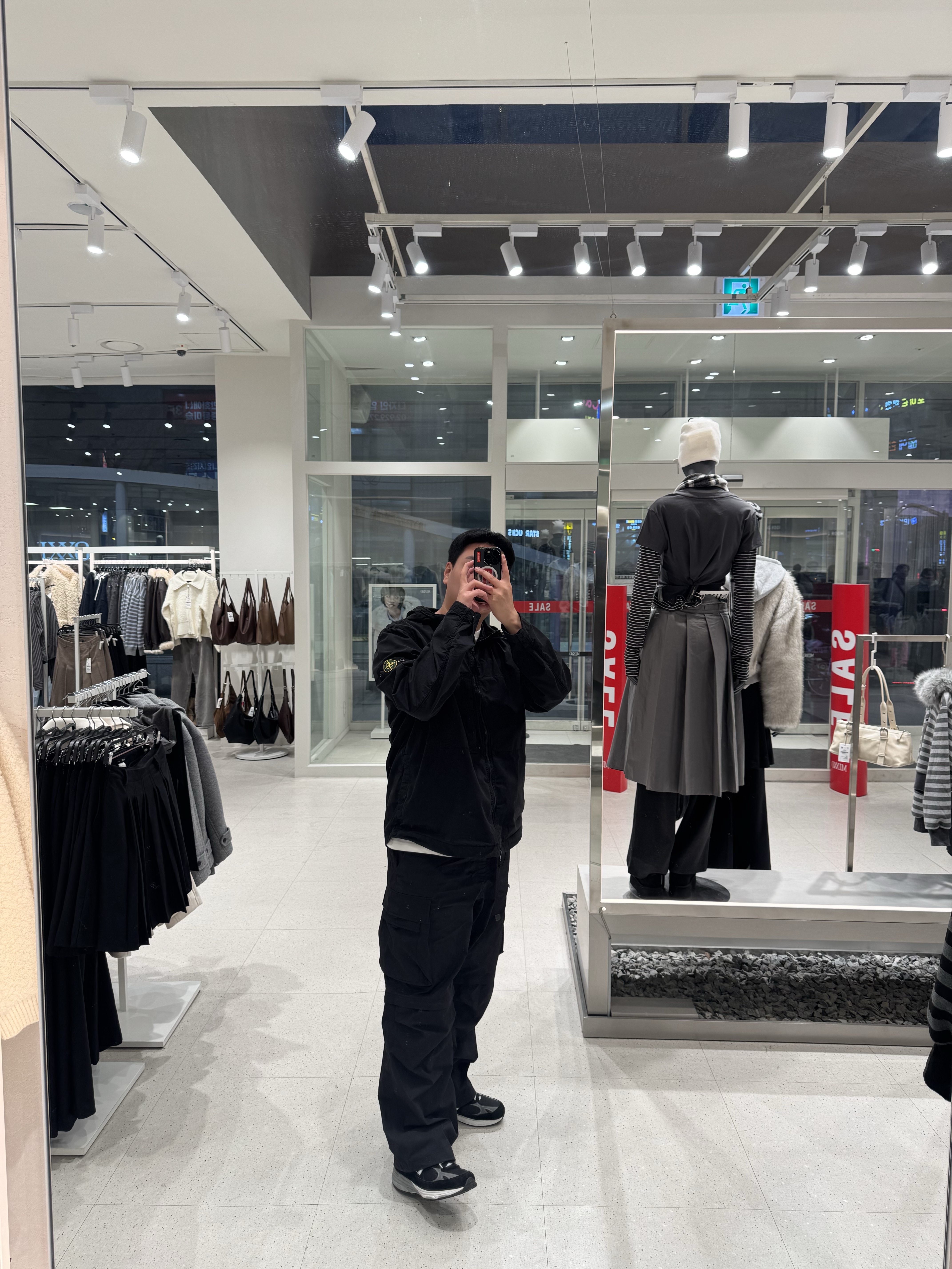 Stone Island 43310 Supima Cotton Hooded Jacket Black - 23SS, New Balance 993 Made in USA Black - D Standard 착용 스타일 - 6