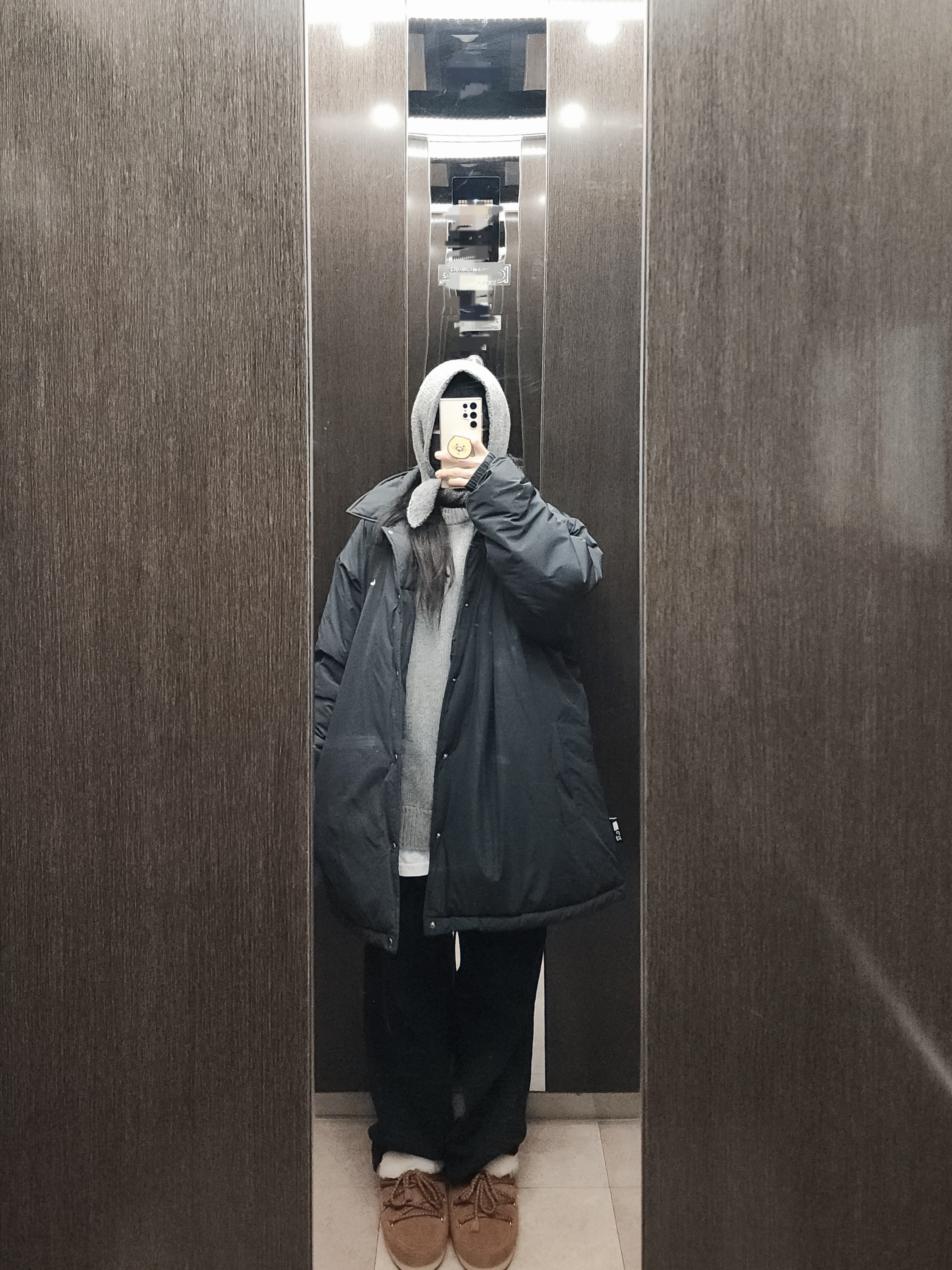 Nike NSW Circa Filled Jacket Black, (W) Moon Boot EVX Suede Mules Cognac Natural 착용 스타일