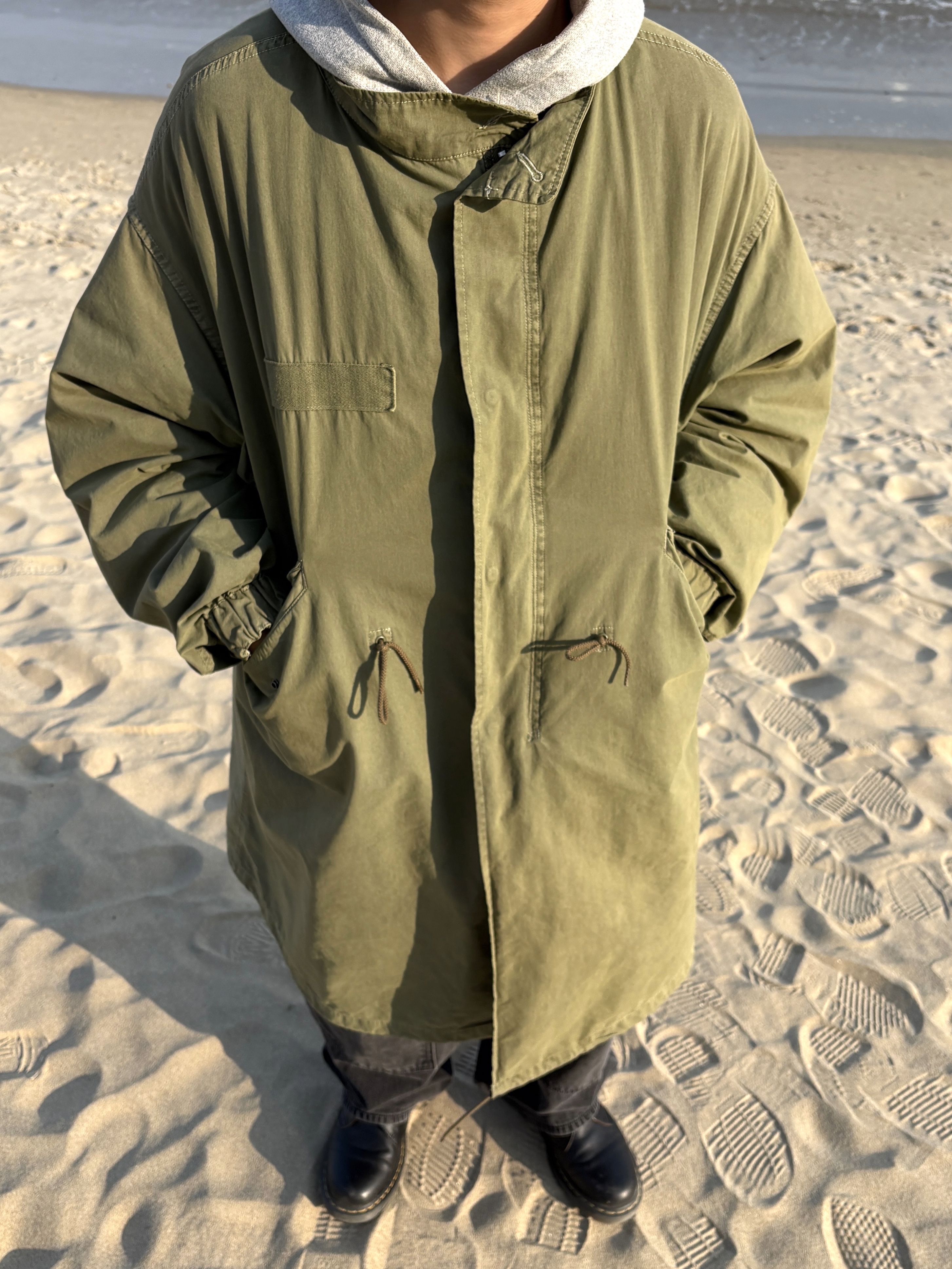 Freak's Store M-65 Liner Set Faded Olive, Thisisneverthat Denim Double Knee Pants Black 착용 스타일 - 4